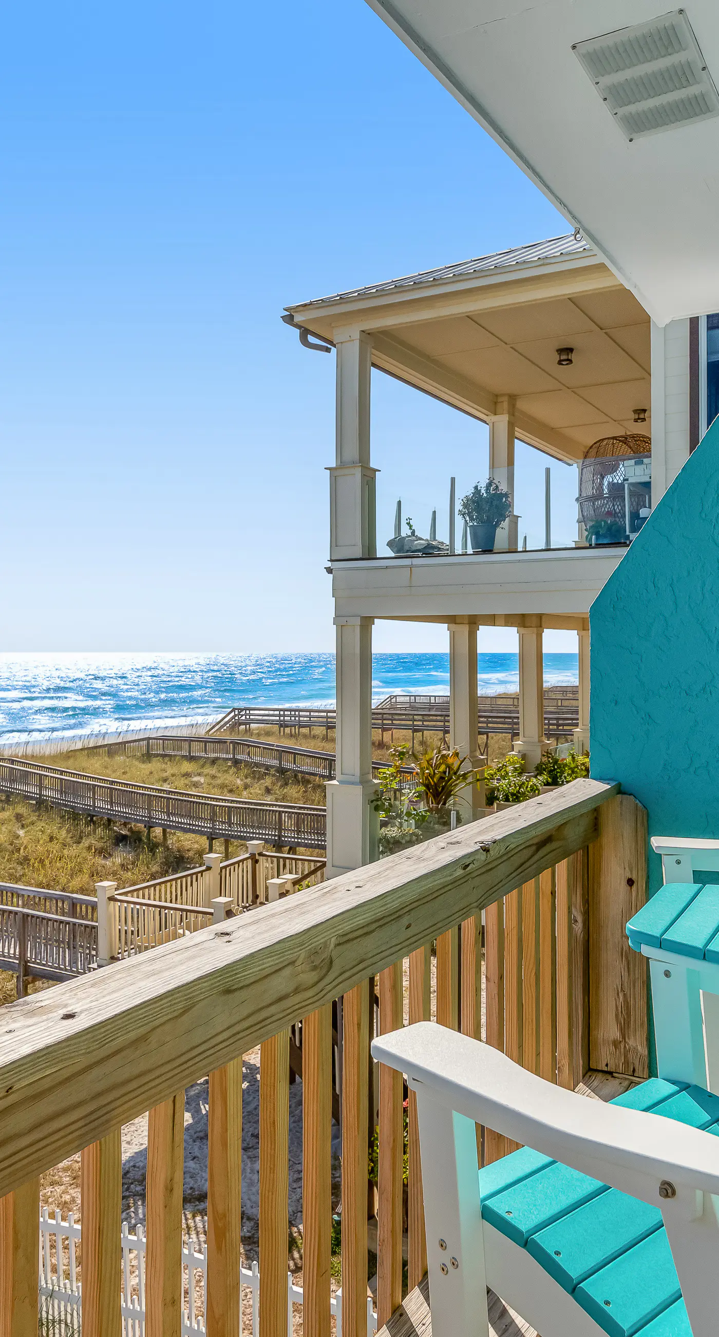 Beachfront Townhome w/ Beautiful Gulf Views, Decks, WiFi, Laundry, & AC!