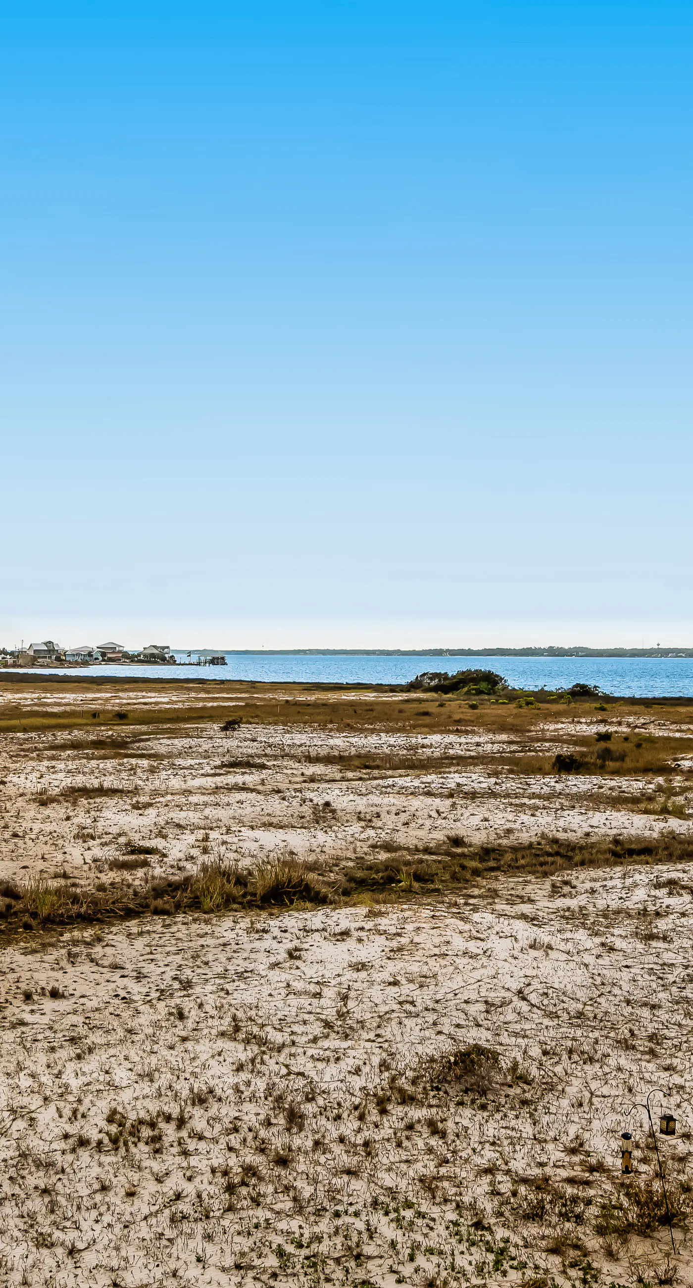 Lovely condo with shared pool, washer&dryer, high-speed WiFi, and central AC