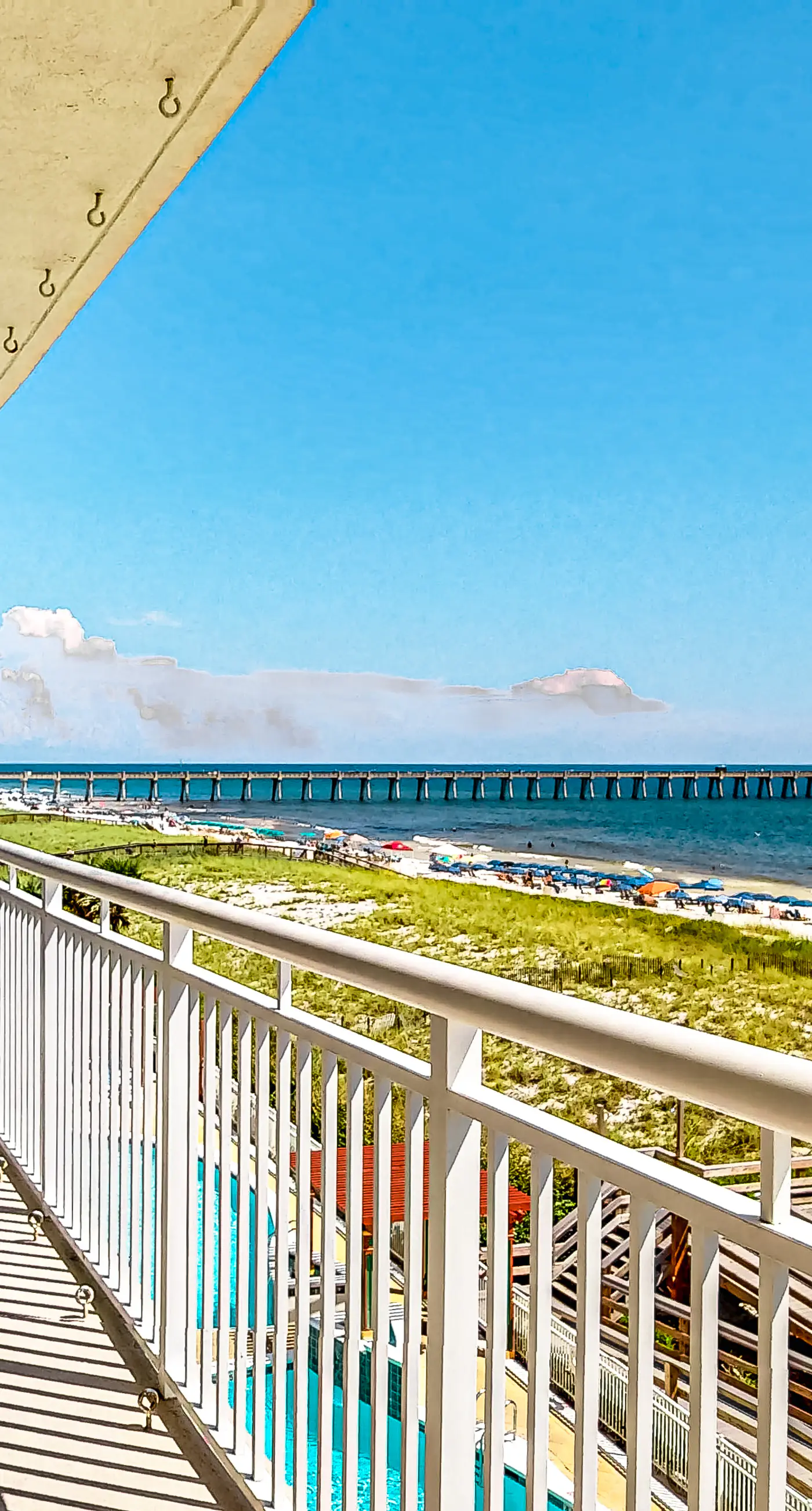 3rd-Floor Gulf-Front Condo w/Balcony, Shared Hot Tub, Heated Pool, & Fast WiFi