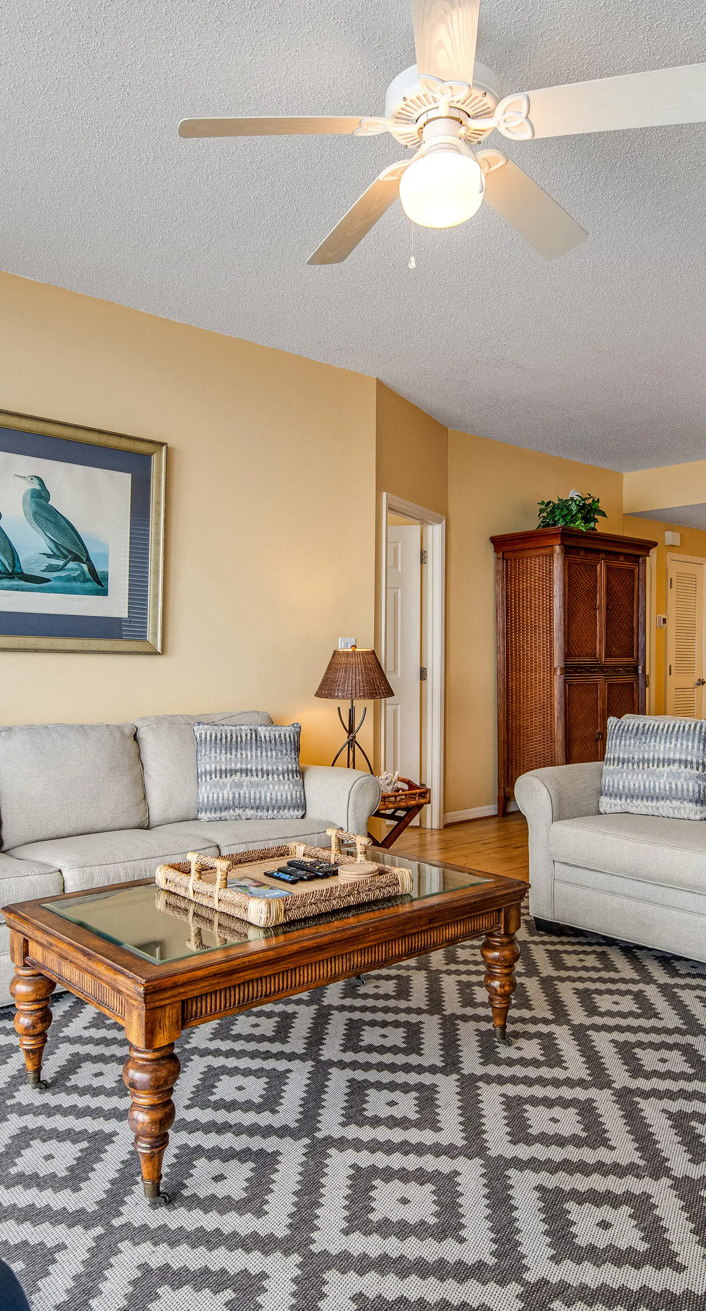 Oceanfront condo with WiFi, central AC, & shared pool and hot tub - great views