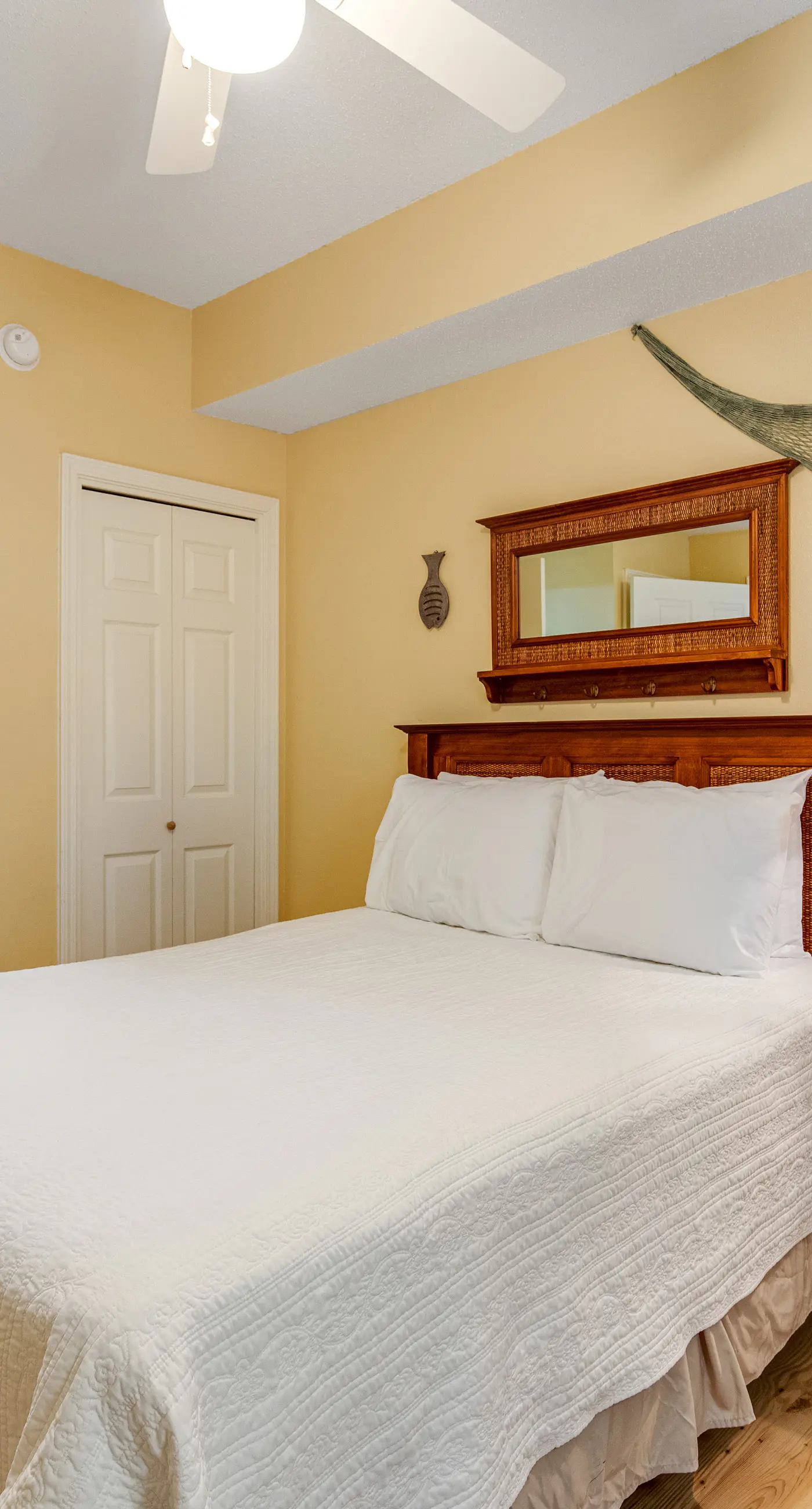 Oceanfront condo with WiFi, central AC, & shared pool and hot tub - great views