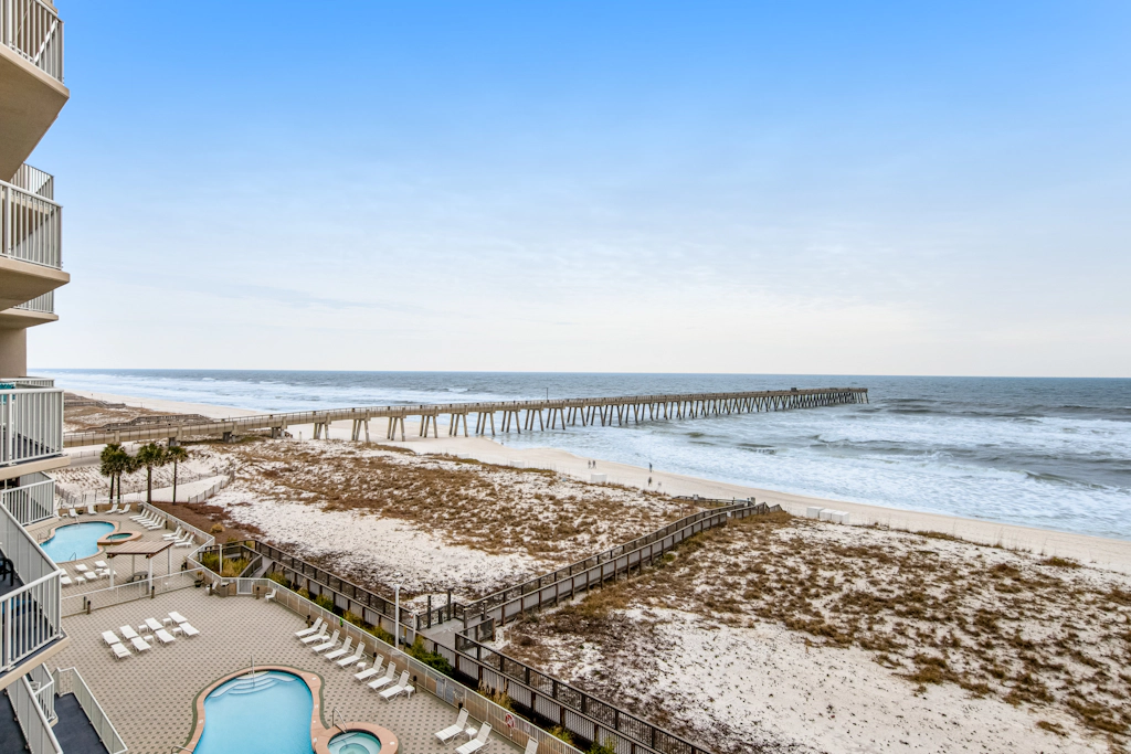Oceanfront condo with WiFi, central AC, & shared pool and hot tub - great views