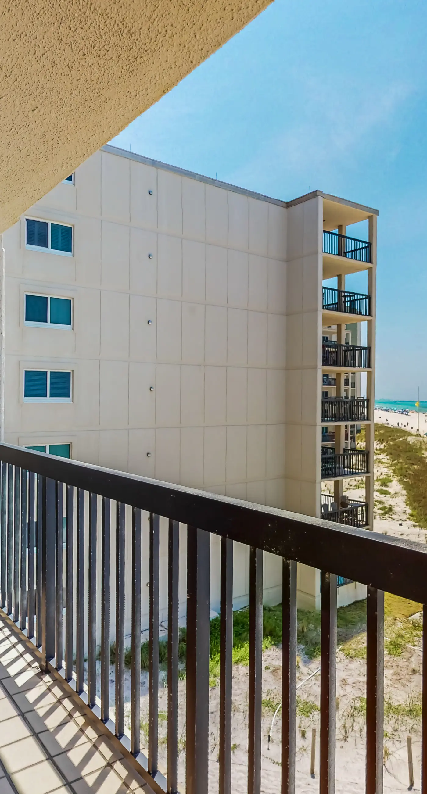 Pinnacle Port C2-404