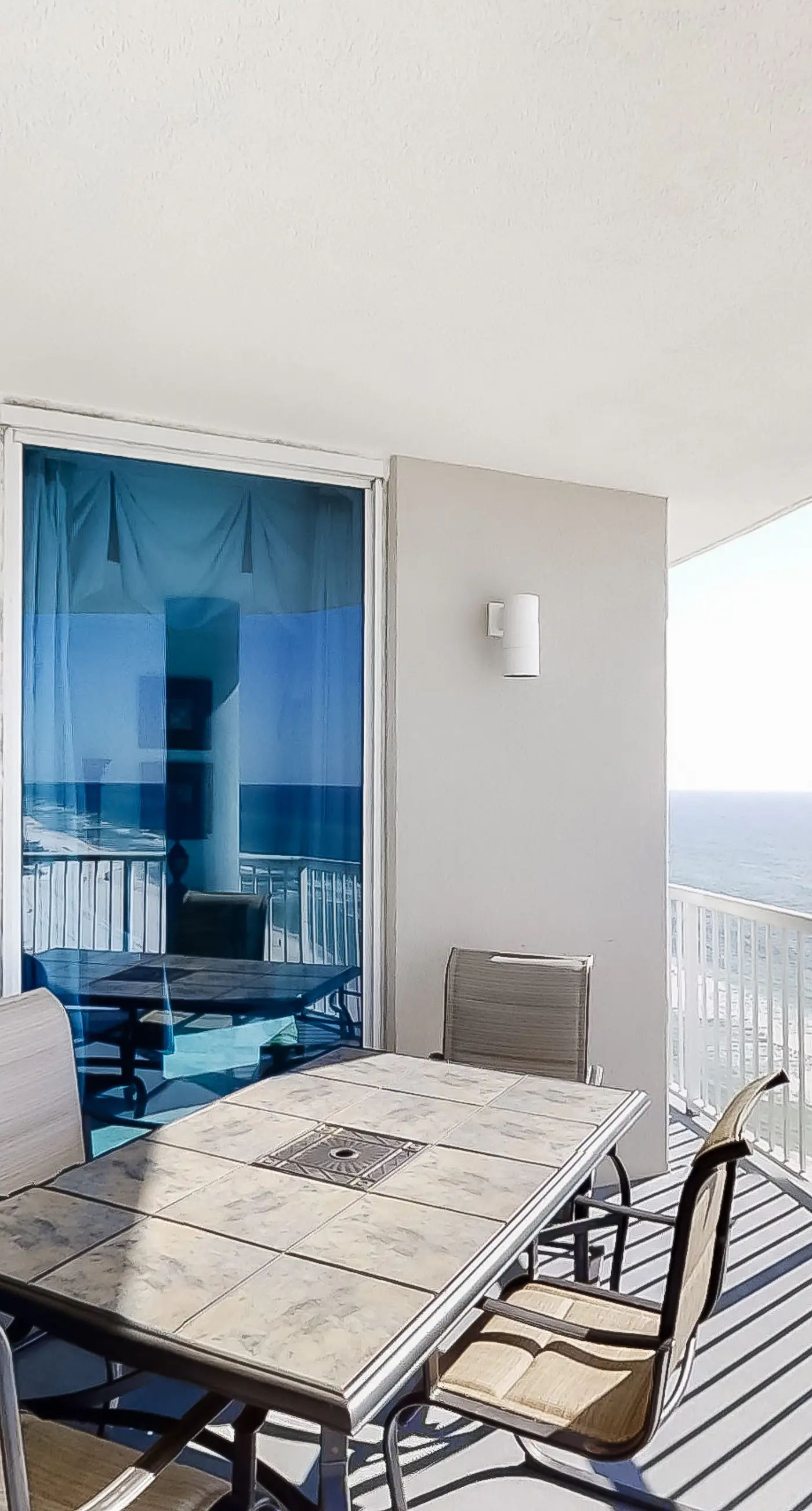 Corner-condo with wraparound deck, beach access & pool/hot tub