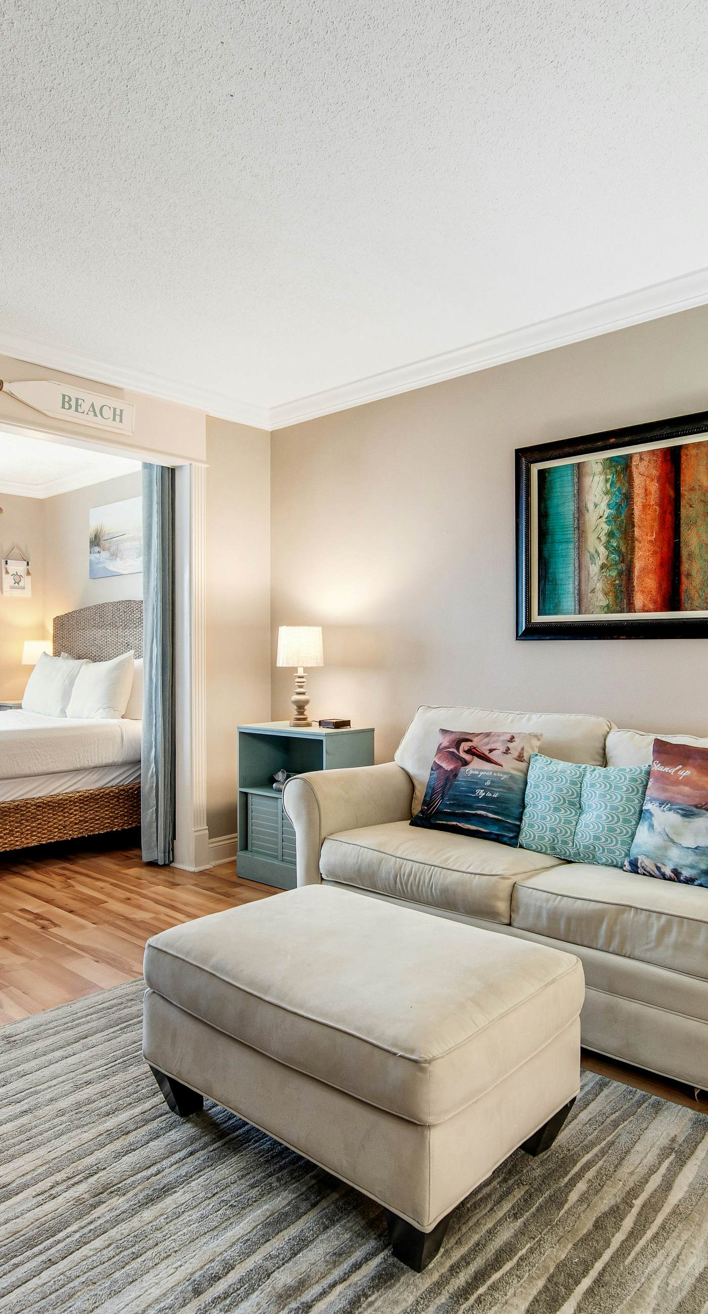 Bright studio in perfect location with water access, pool, grill, & fast WiFi