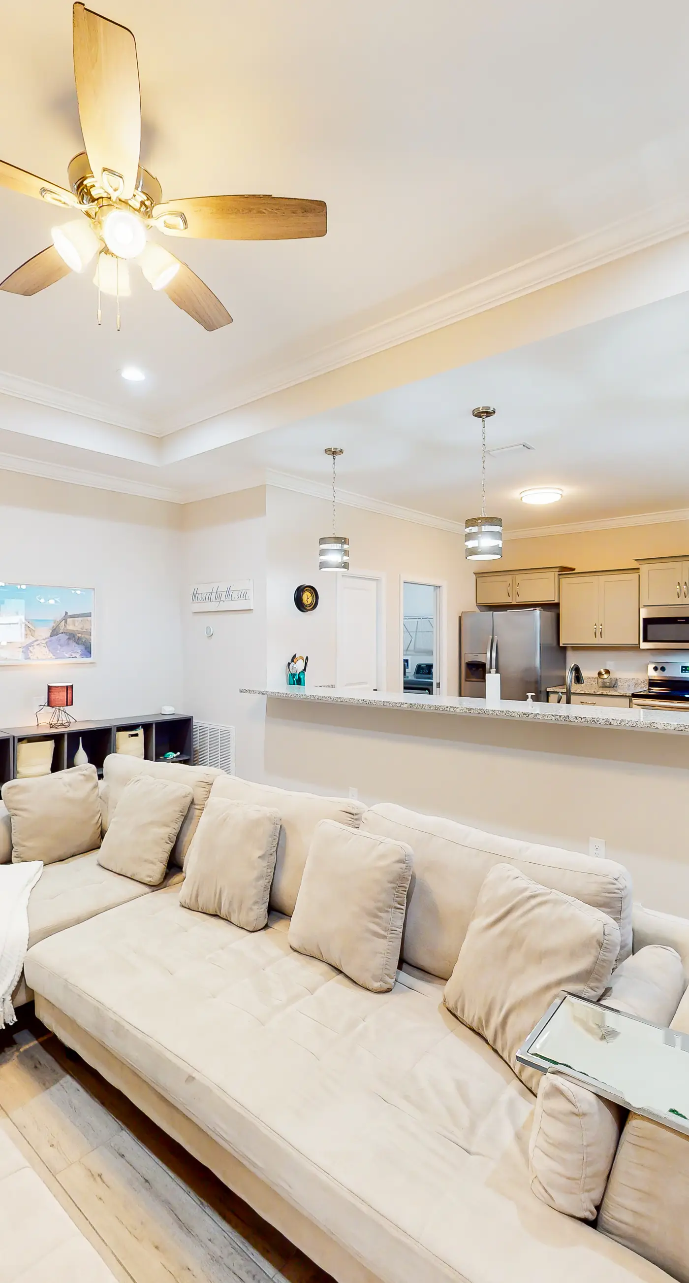 Private snowbird-friendly home with enclosed yard, patio, grill & washer/dryer