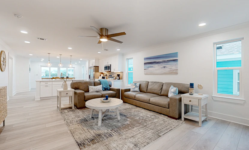 Gorgeous Dog-Friendly Home with Private W&D and Close to the Beach