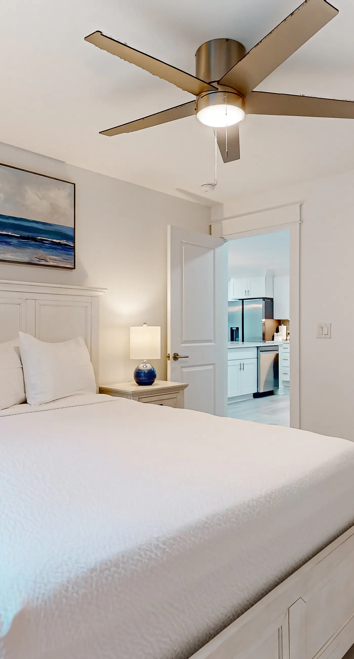 Gorgeous Dog-Friendly Home with Private W&D and Close to the Beach