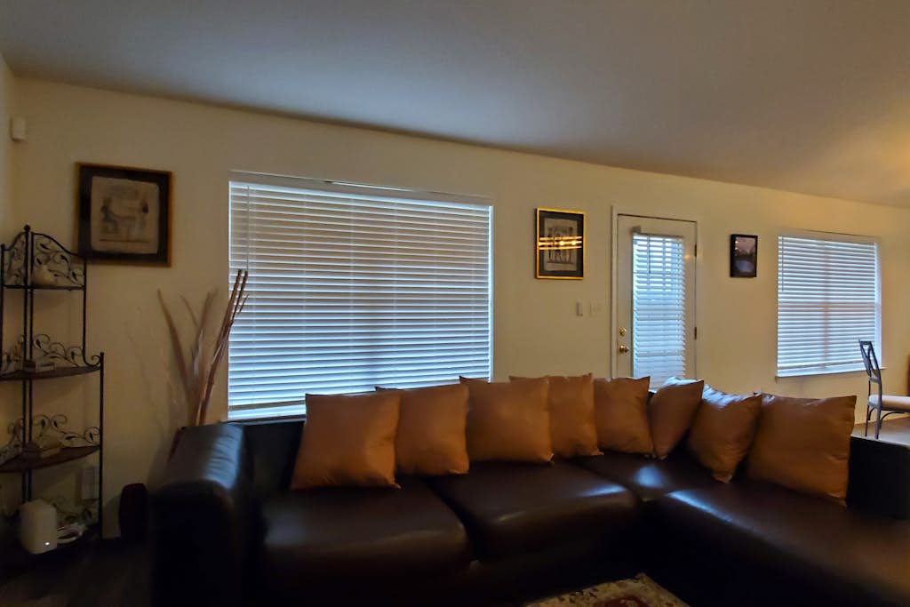 Private home near the beach with washer and dryer and free Wifi