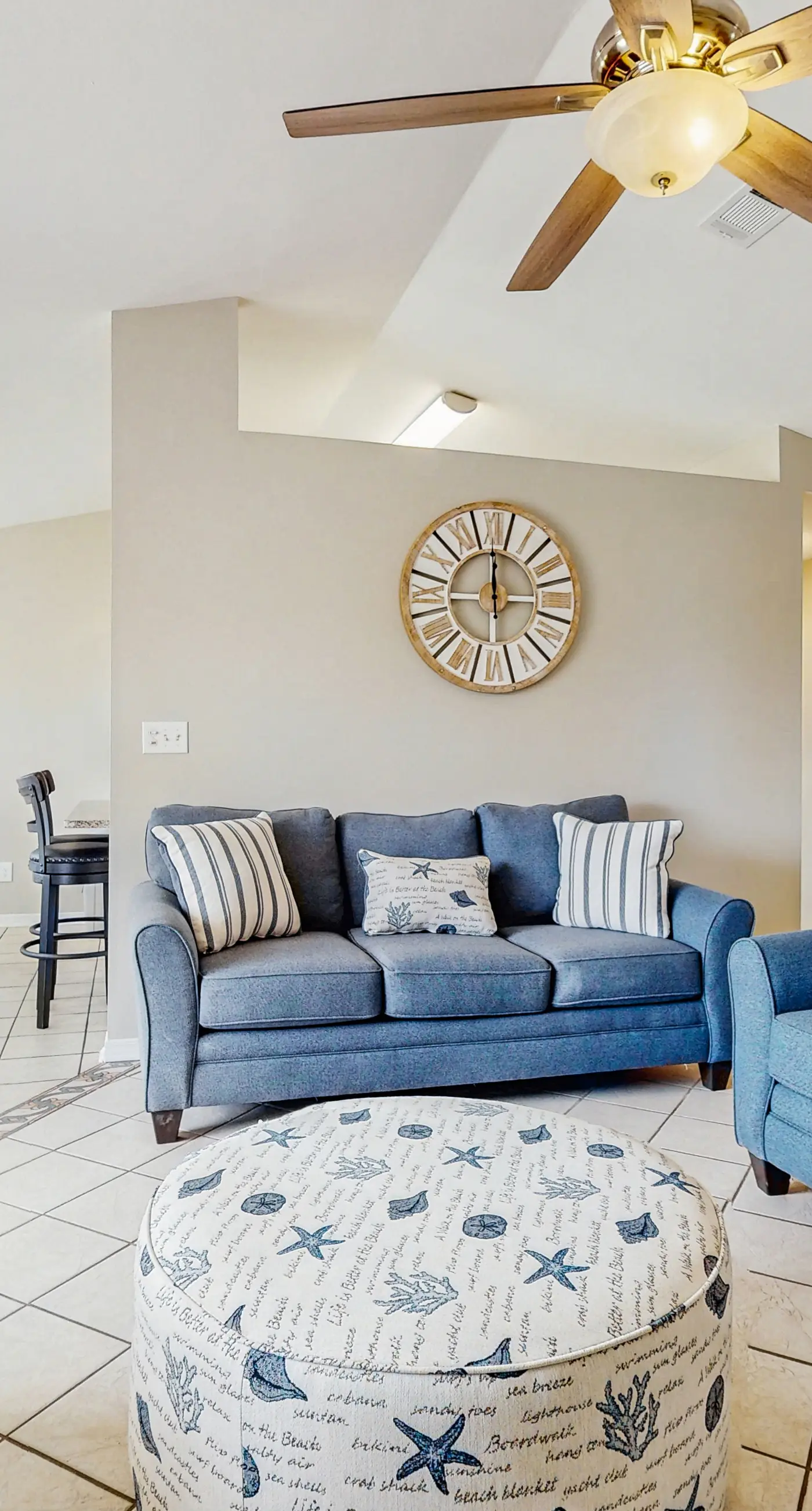 Gorgeous coastal home, dog-friendly, game room and close to everything