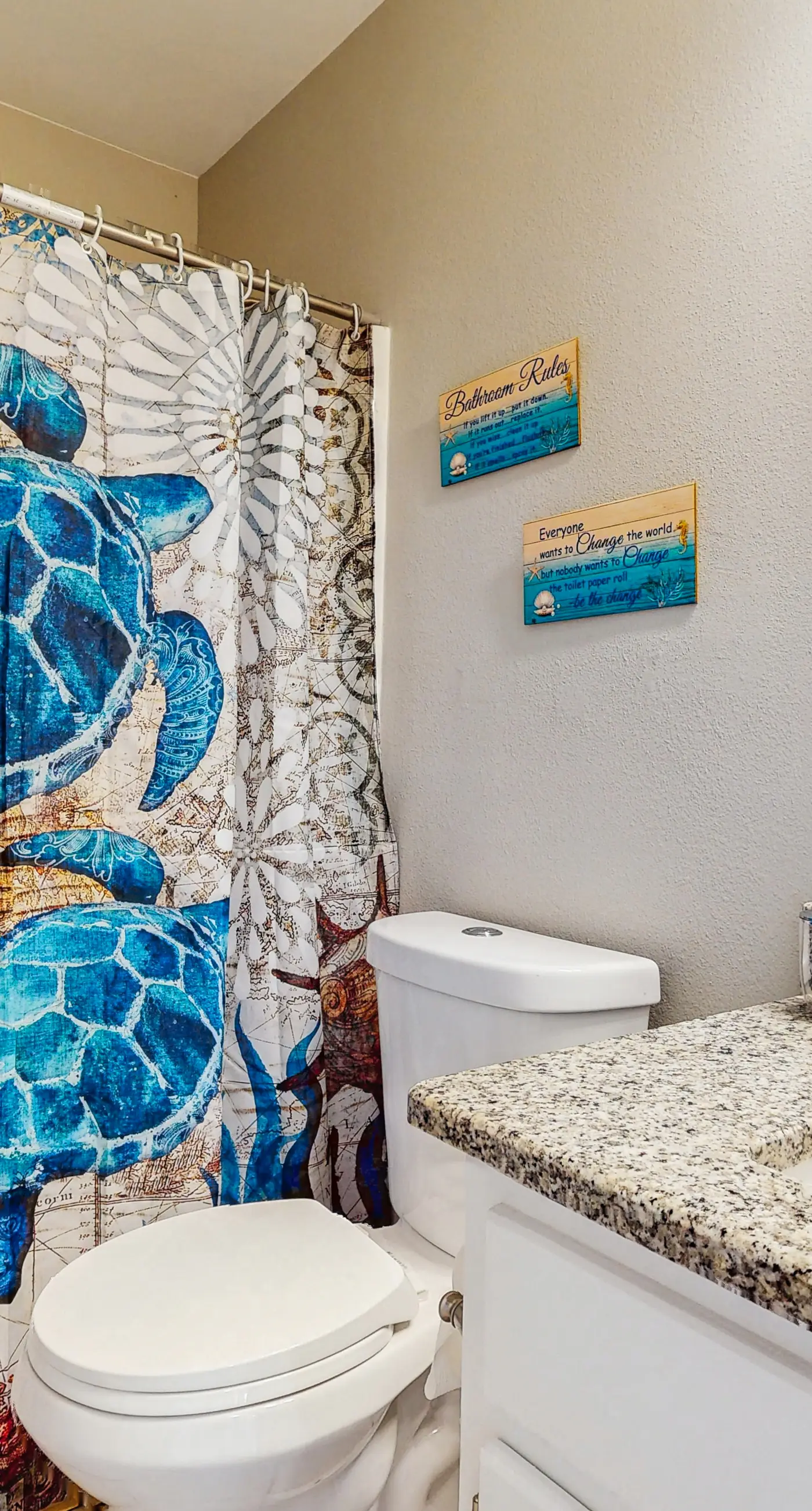 Gorgeous coastal home, dog-friendly, game room and close to everything