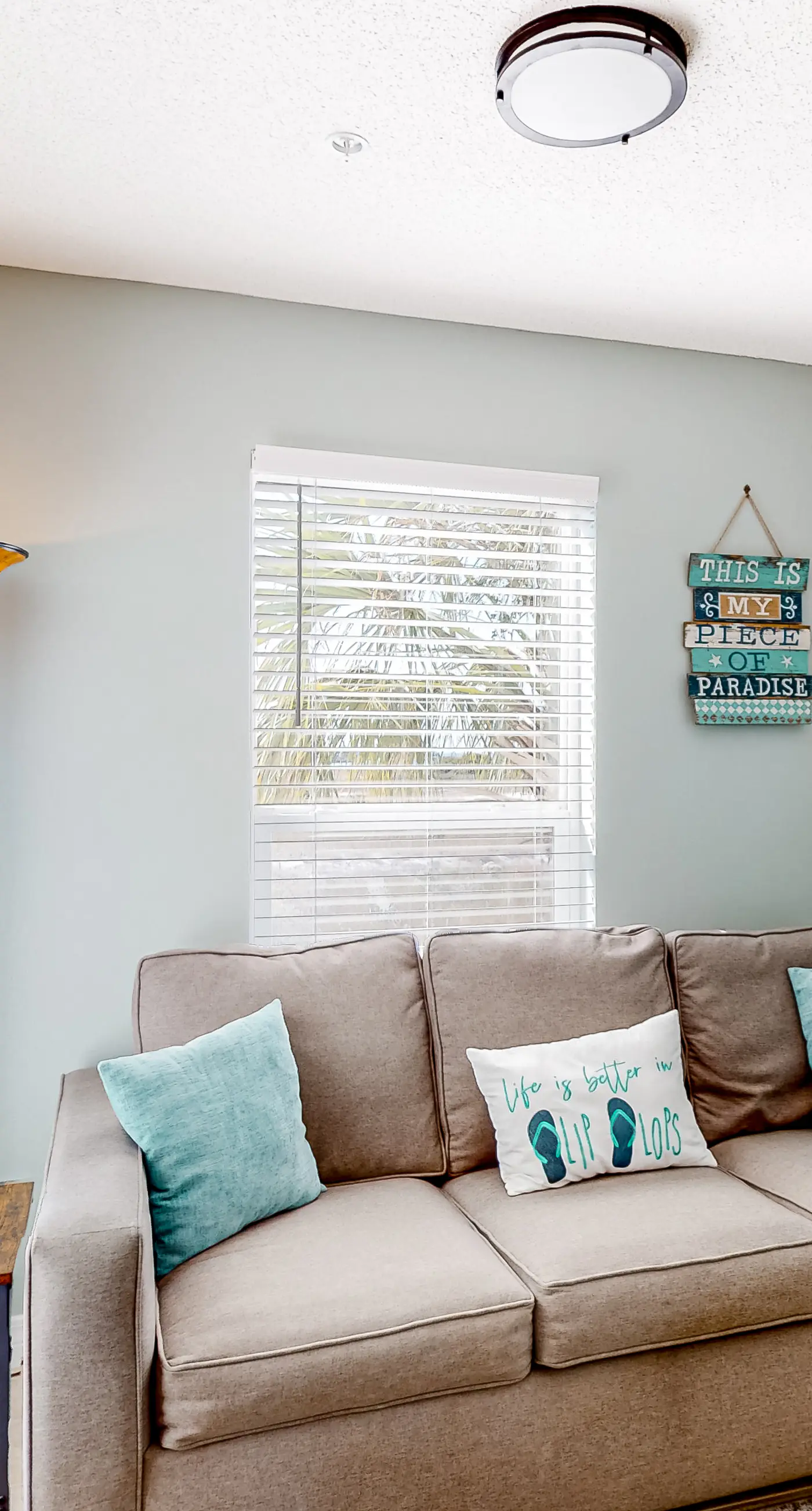 Sunny coastal condo with pool, balcony & sound view - walk to the beach