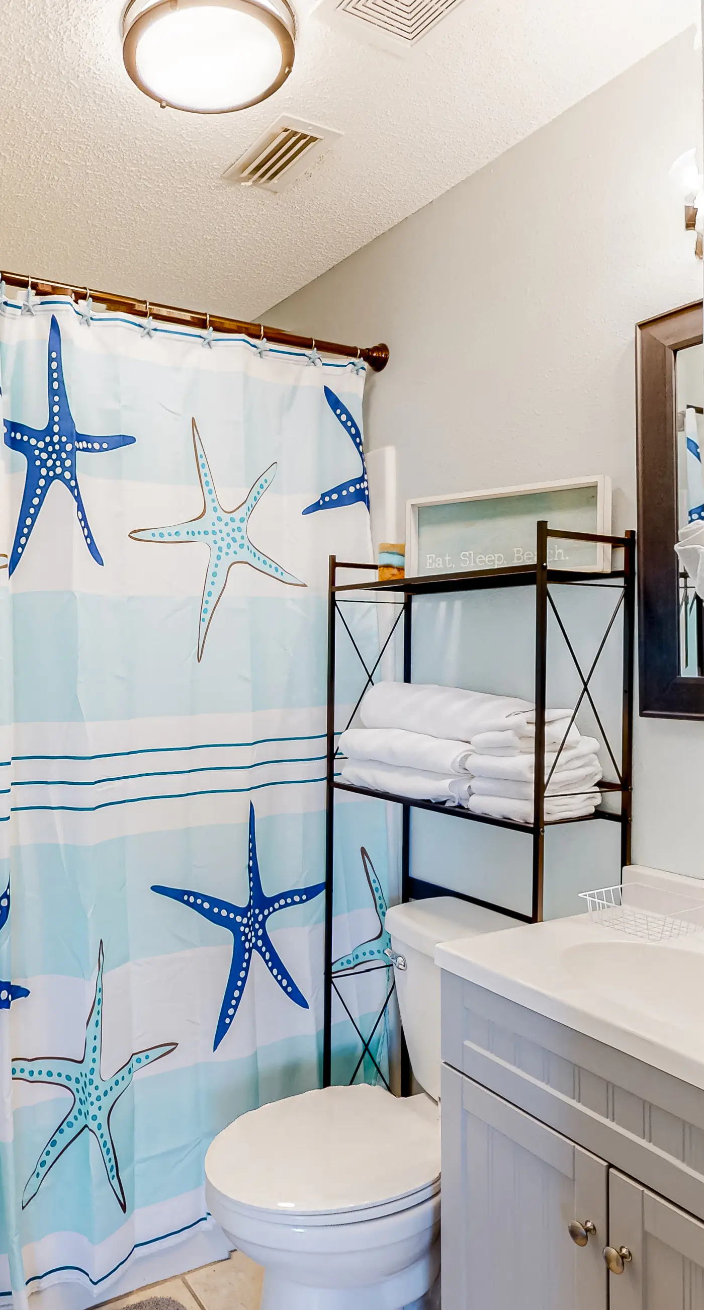 Sunny coastal condo with pool, balcony & sound view - walk to the beach