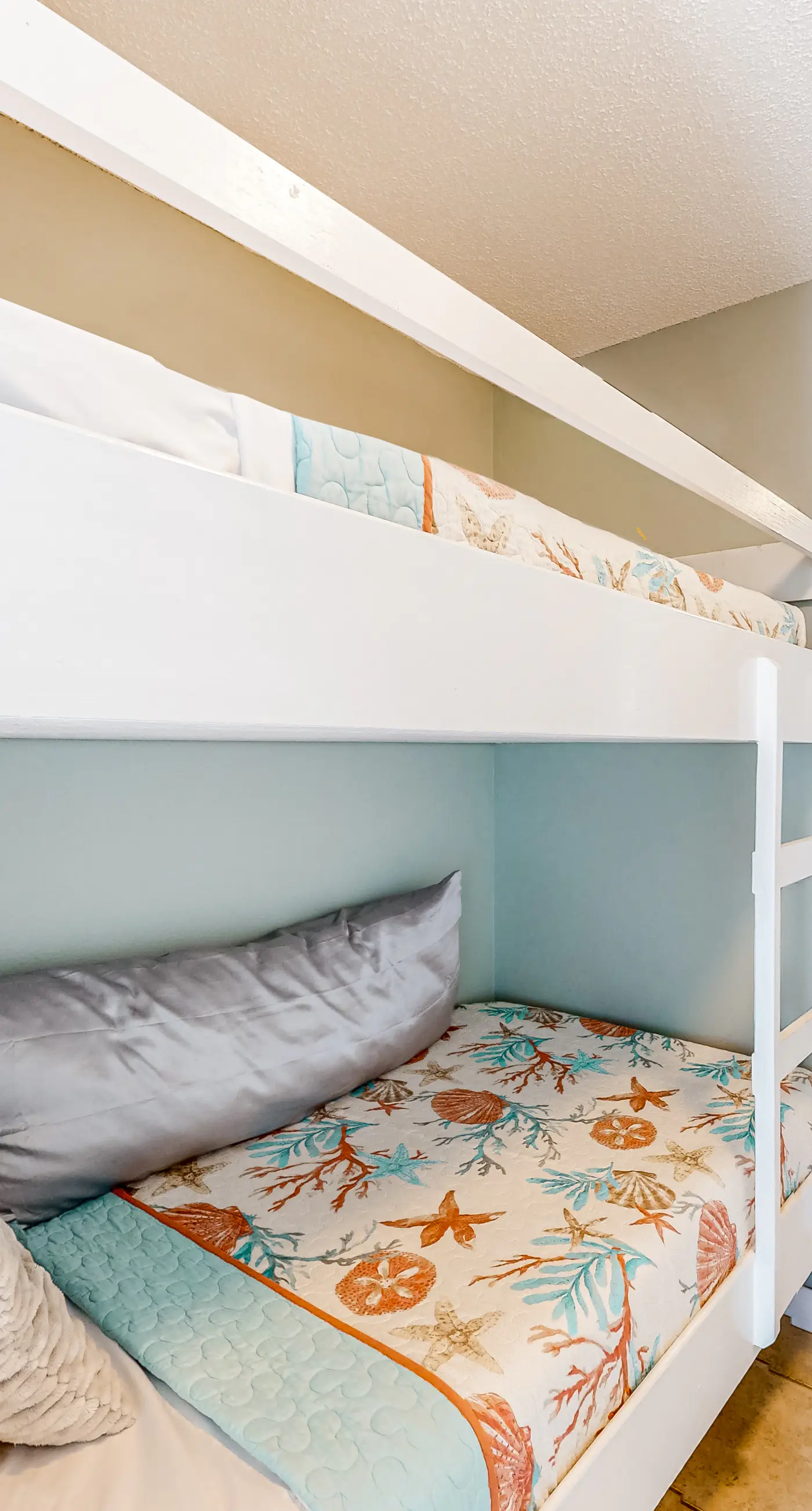 Sunny coastal condo with pool, balcony & sound view - walk to the beach