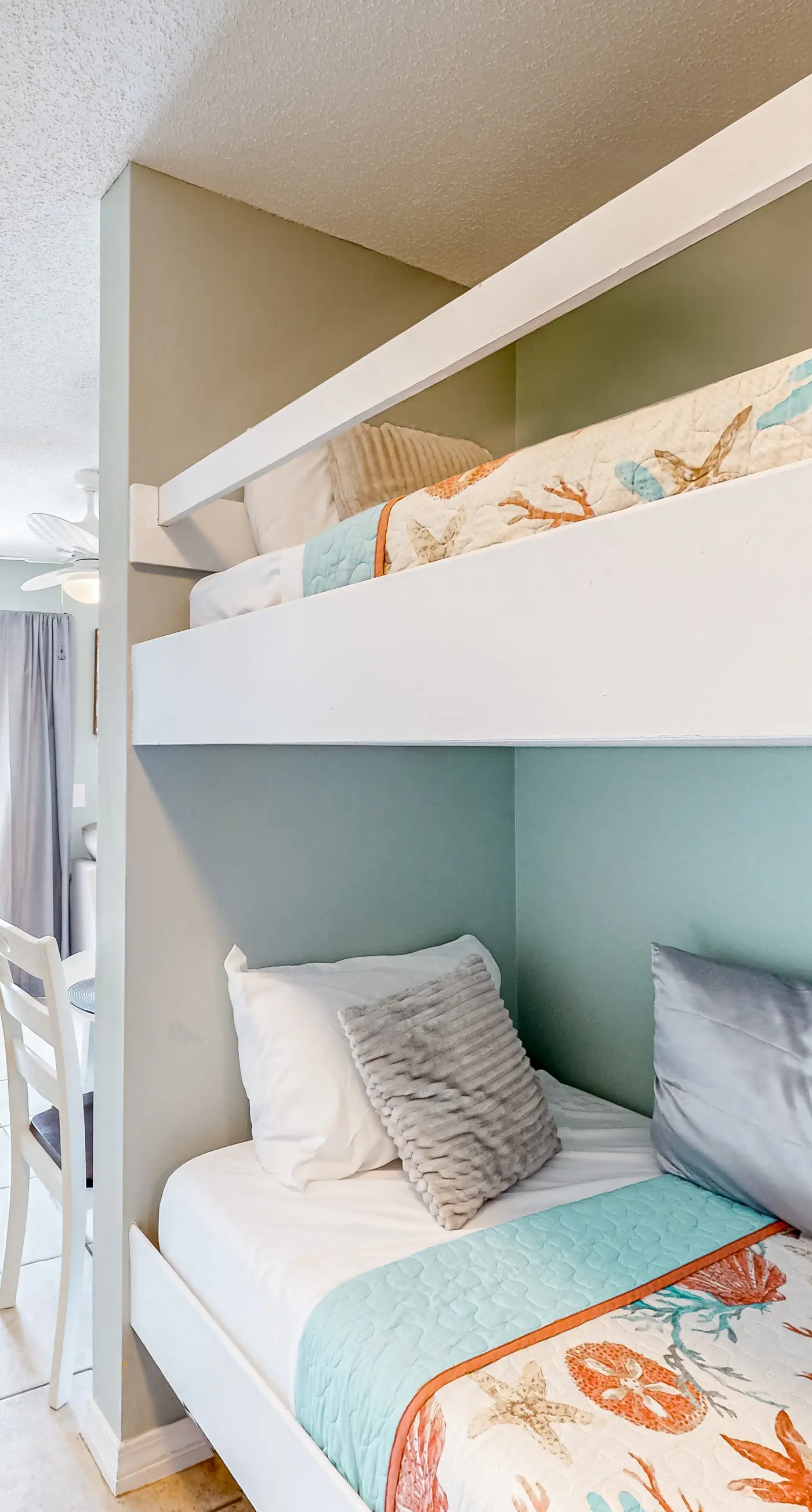 Sunny coastal condo with pool, balcony & sound view - walk to the beach