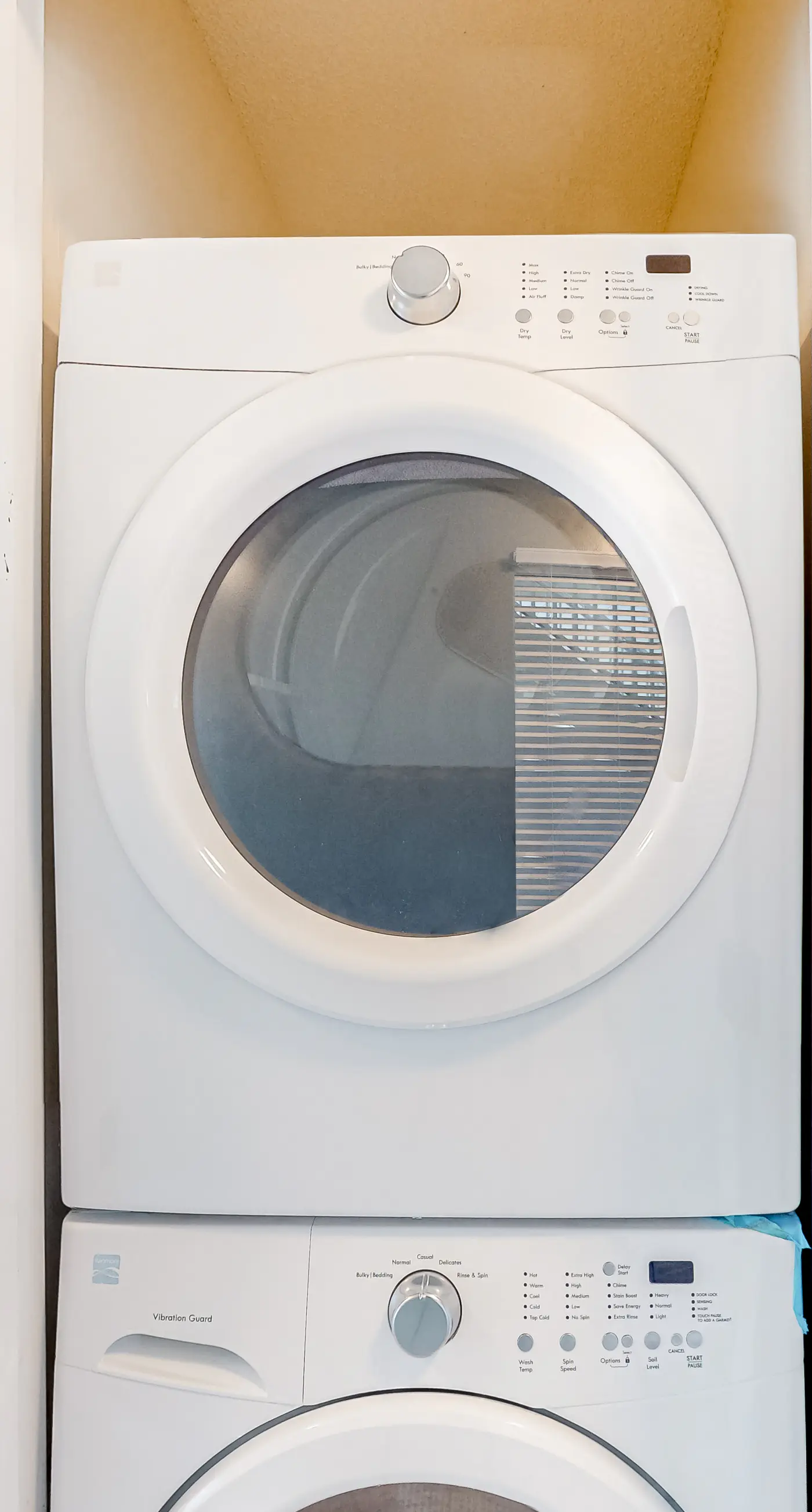 Sunny coastal condo with pool, balcony & sound view - walk to the beach