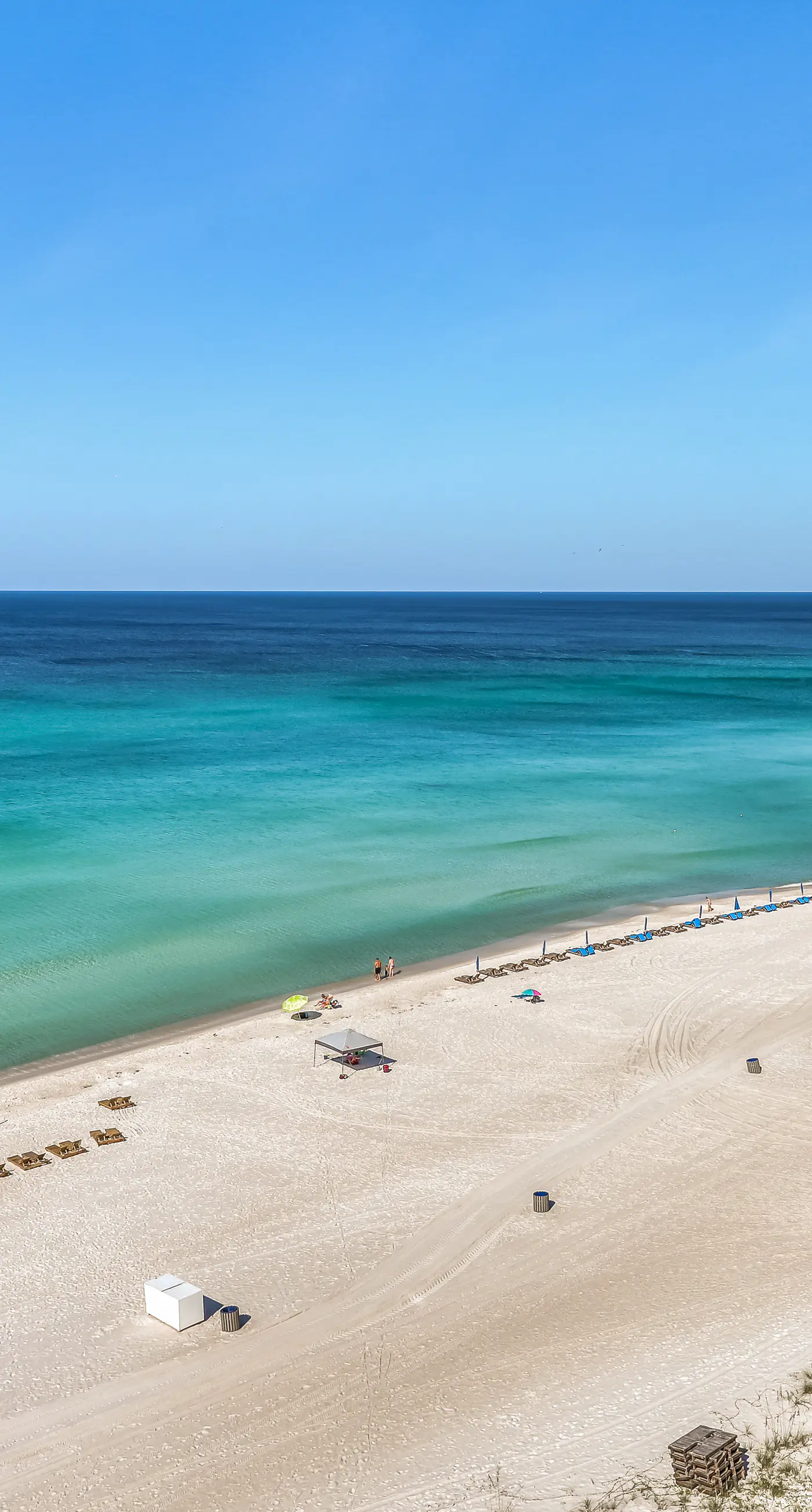 Seventh-floor beachfront condo with pools, tennis, balcony, & gorgeous views