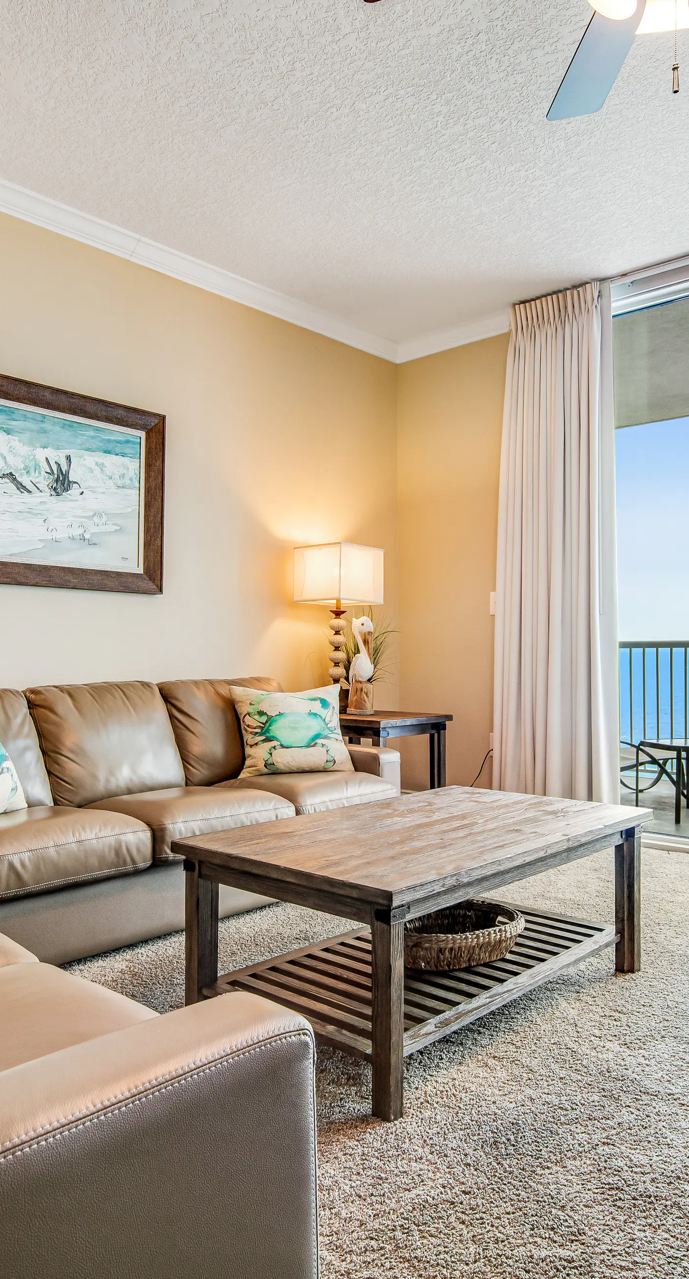 Panama City paradise on the beach with pool & balcony view