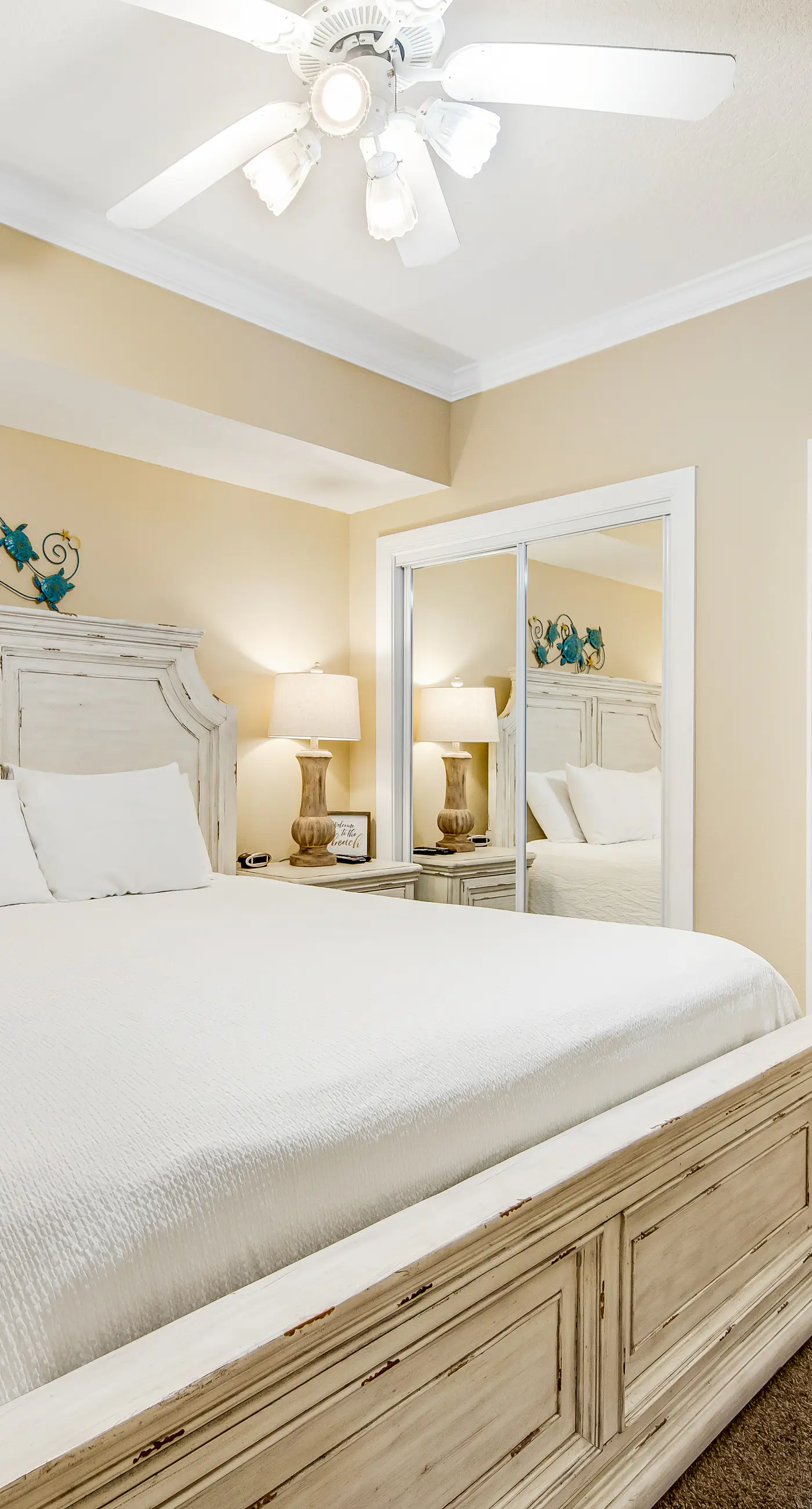 Panama City paradise on the beach with pool & balcony view