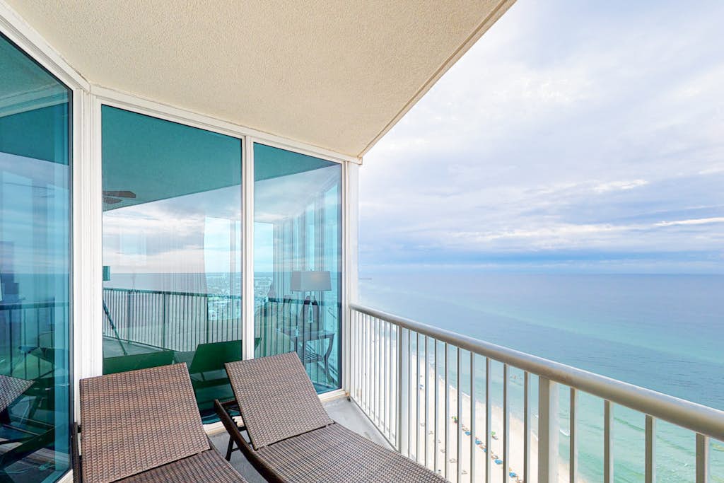 Nautical getaway just steps from the beach with pool & hot tub