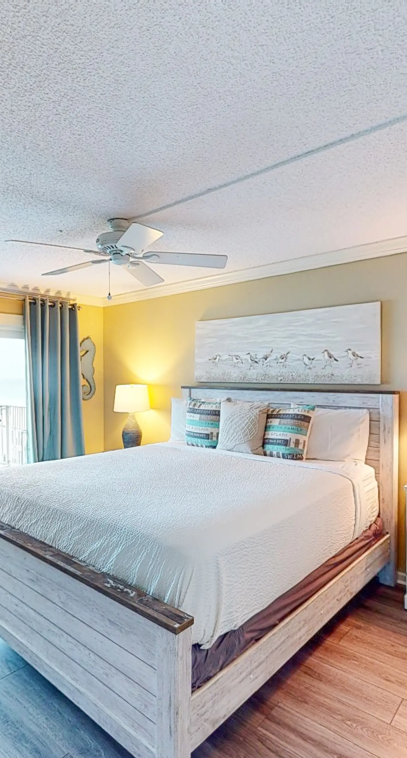 Beachfront condo with ocean-view balcony, pools, hot tub, gym, central AC, & W/D