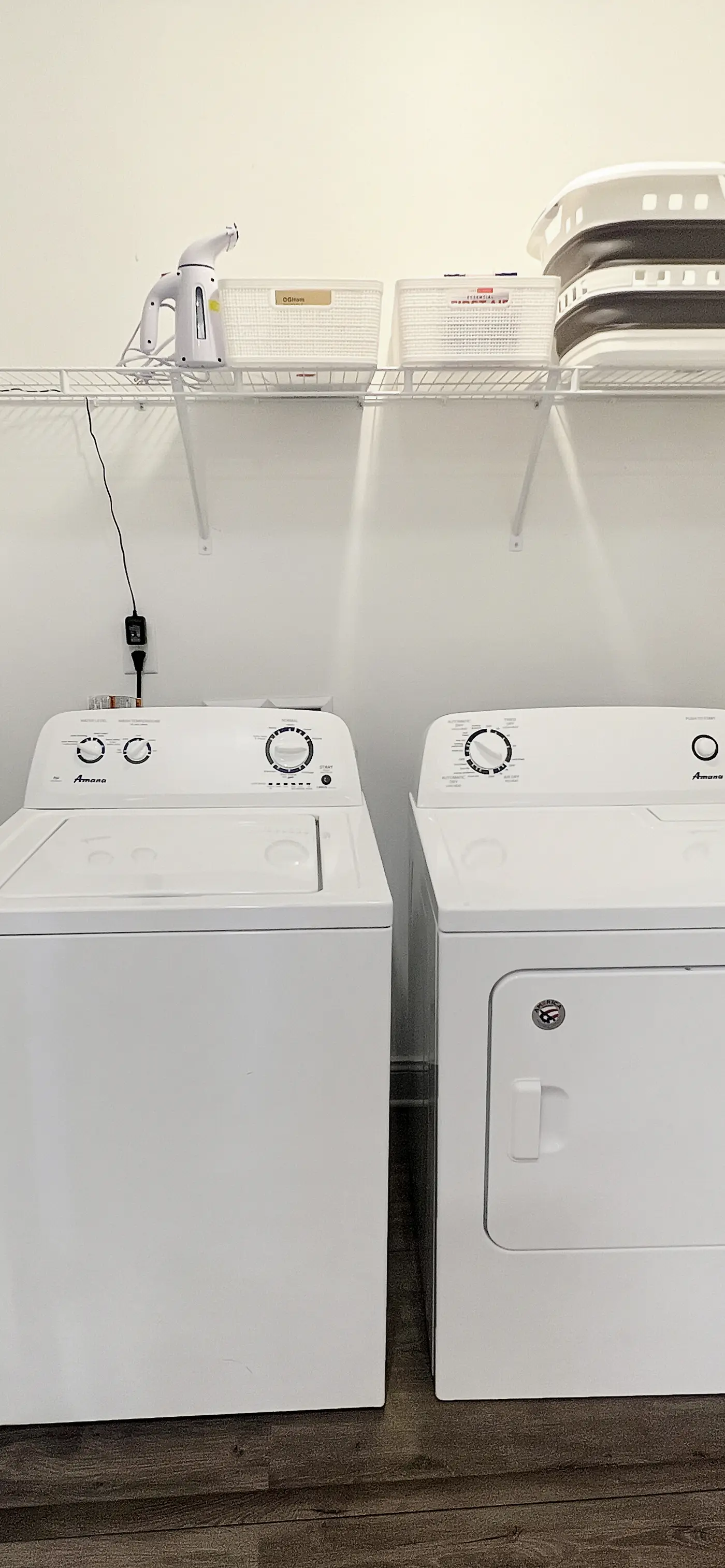 Gorgeous coastal home with plenty of space, close to beach and Pet friendly