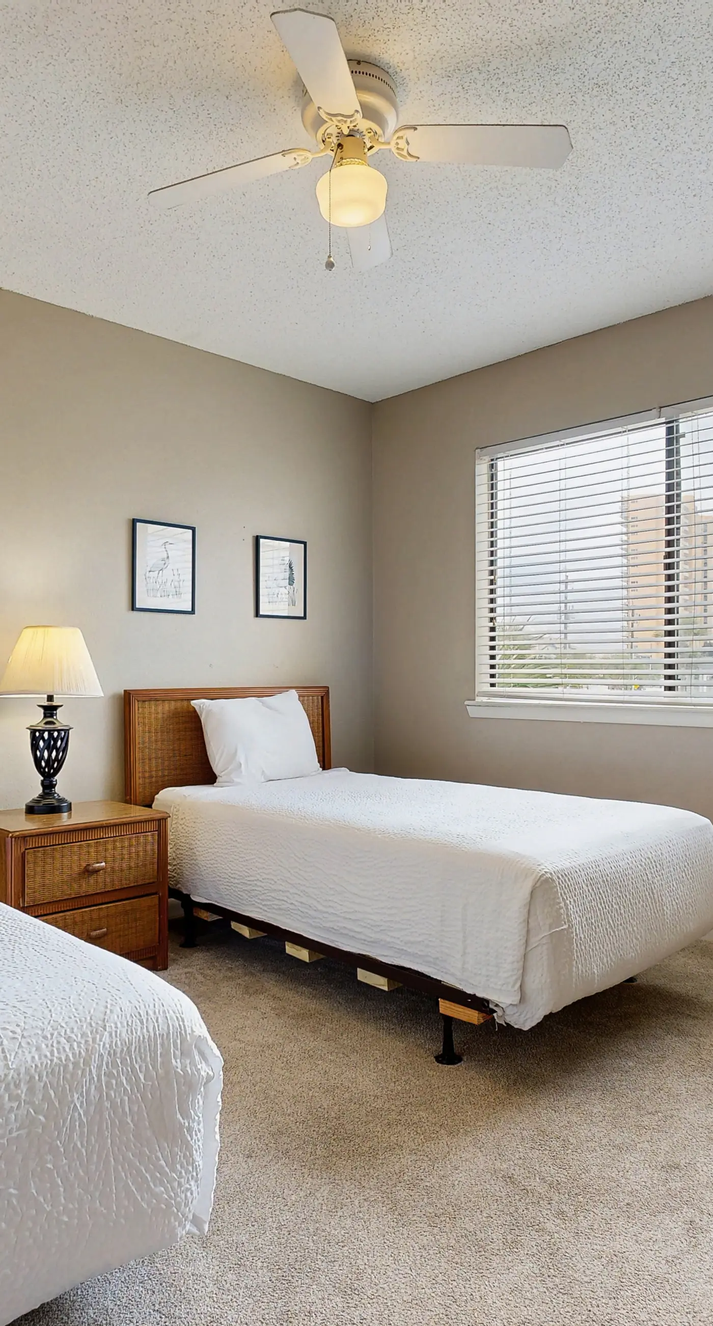 Resort condo with balcony, pools, hot tub & gym - near beach