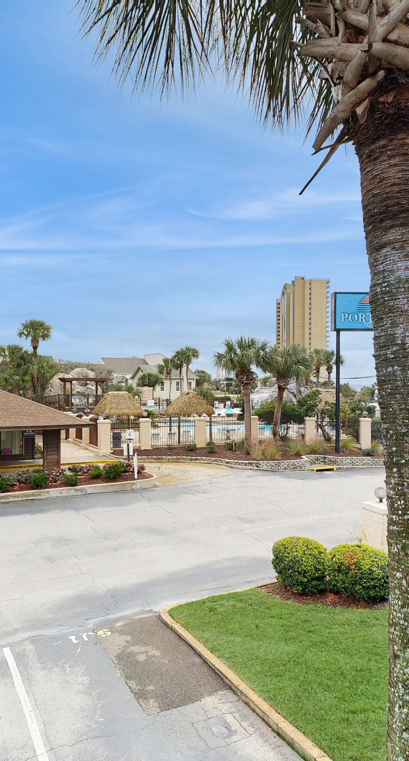 Resort condo with balcony, pools, hot tub & gym - near beach