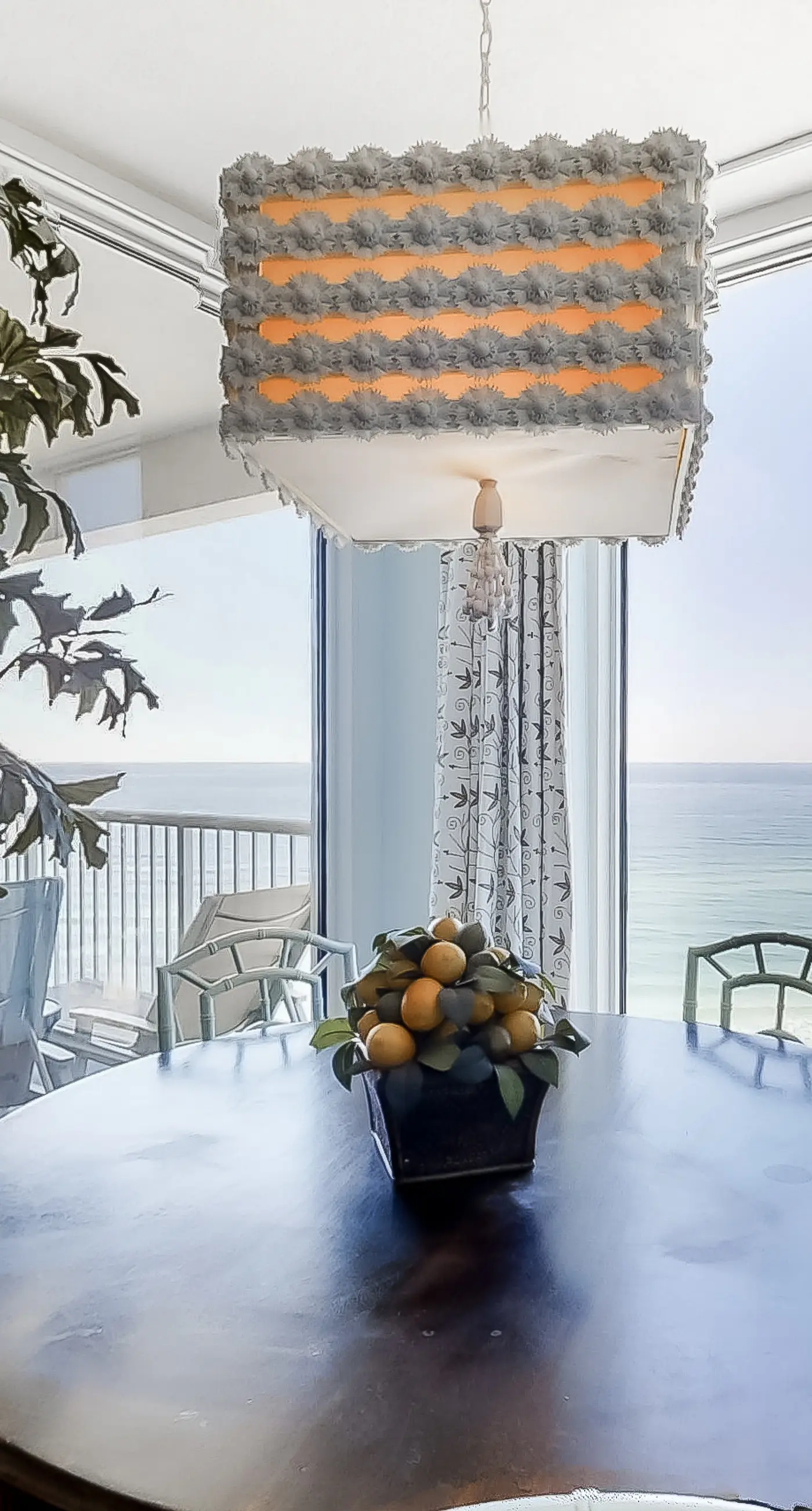 Perfect getaway on the water with balcony - central location