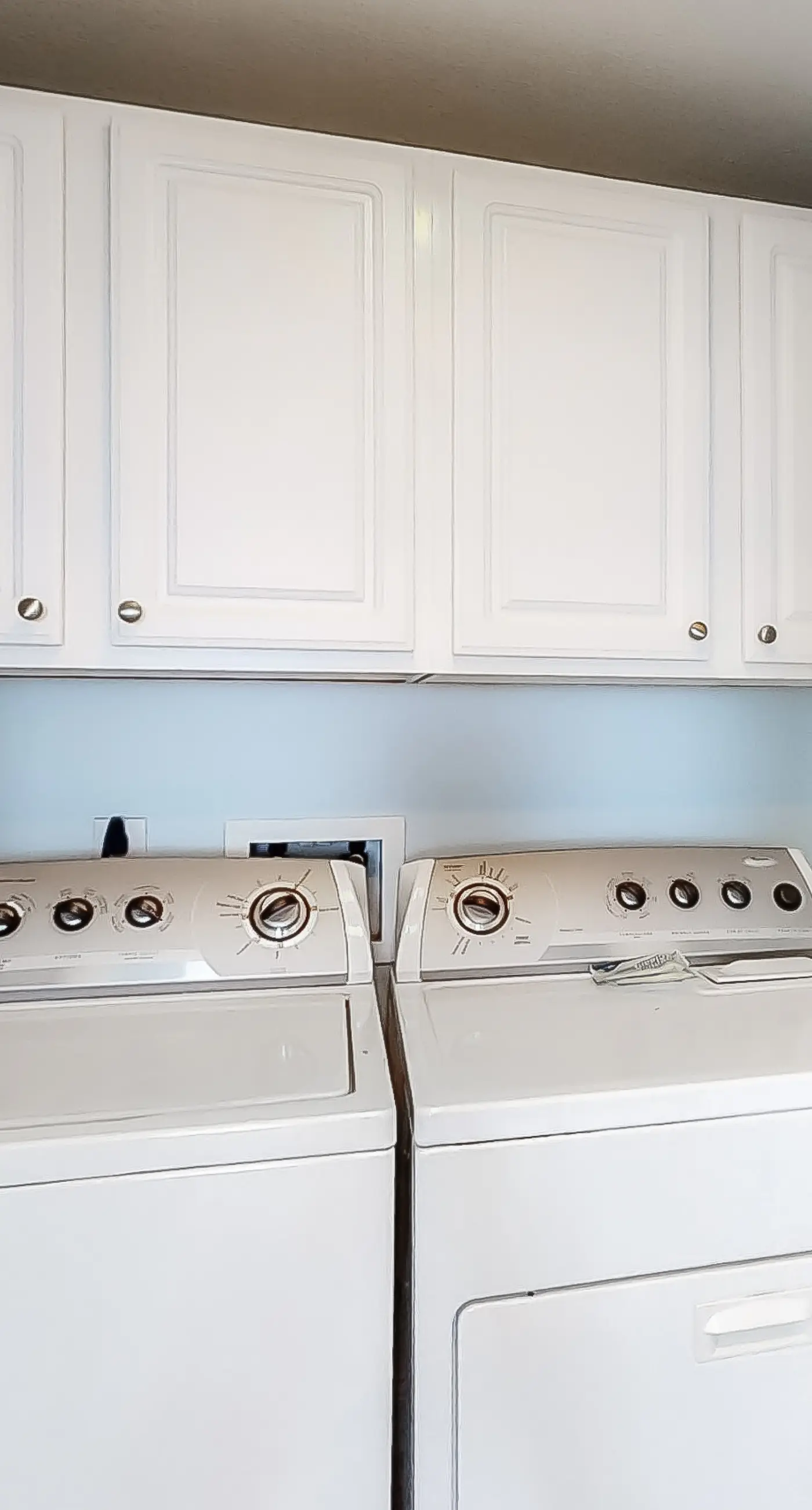 Perfect getaway on the water with balcony - central location