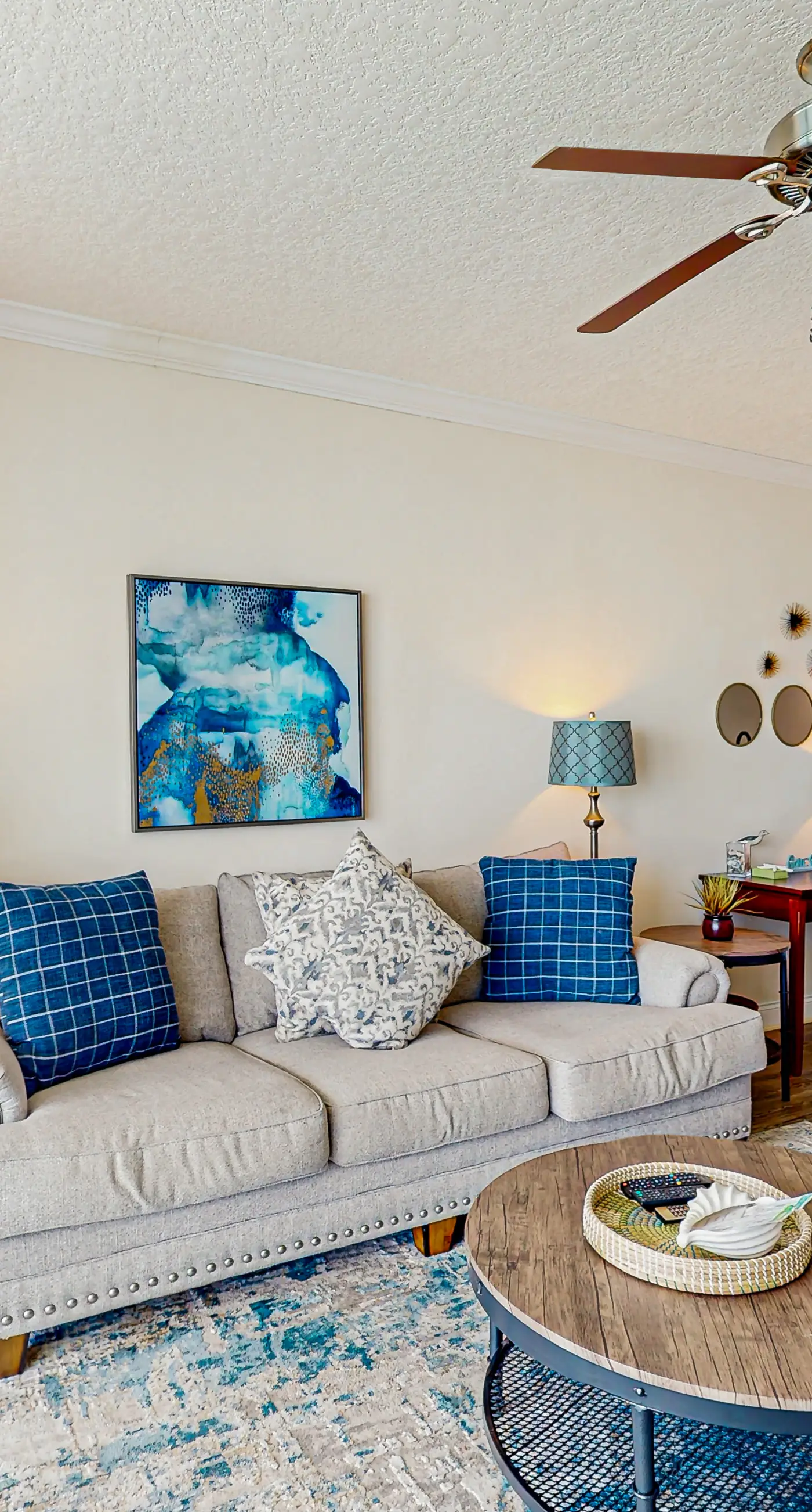 Modern, Gulf-front condo with pool, hot tub & high-speed WiFi