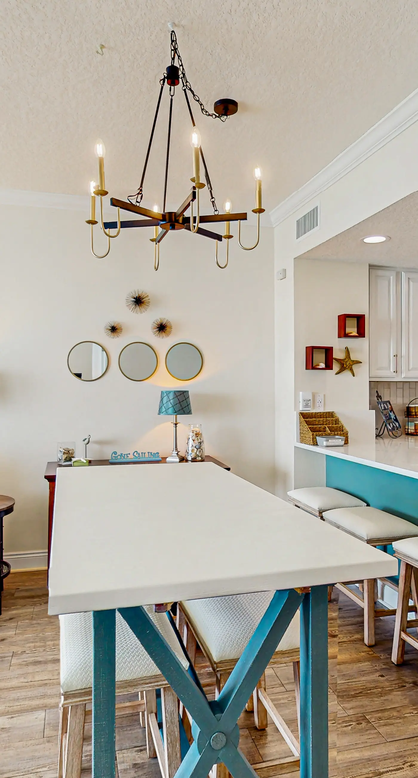 Modern, Gulf-front condo with pool, hot tub & high-speed WiFi