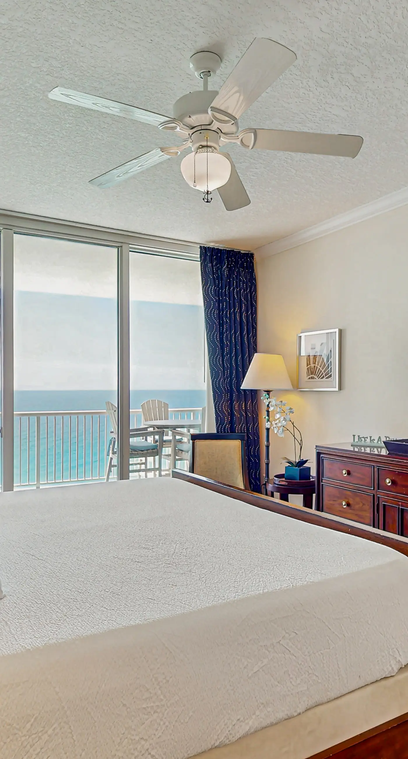 Modern, Gulf-front condo with pool, hot tub & high-speed WiFi