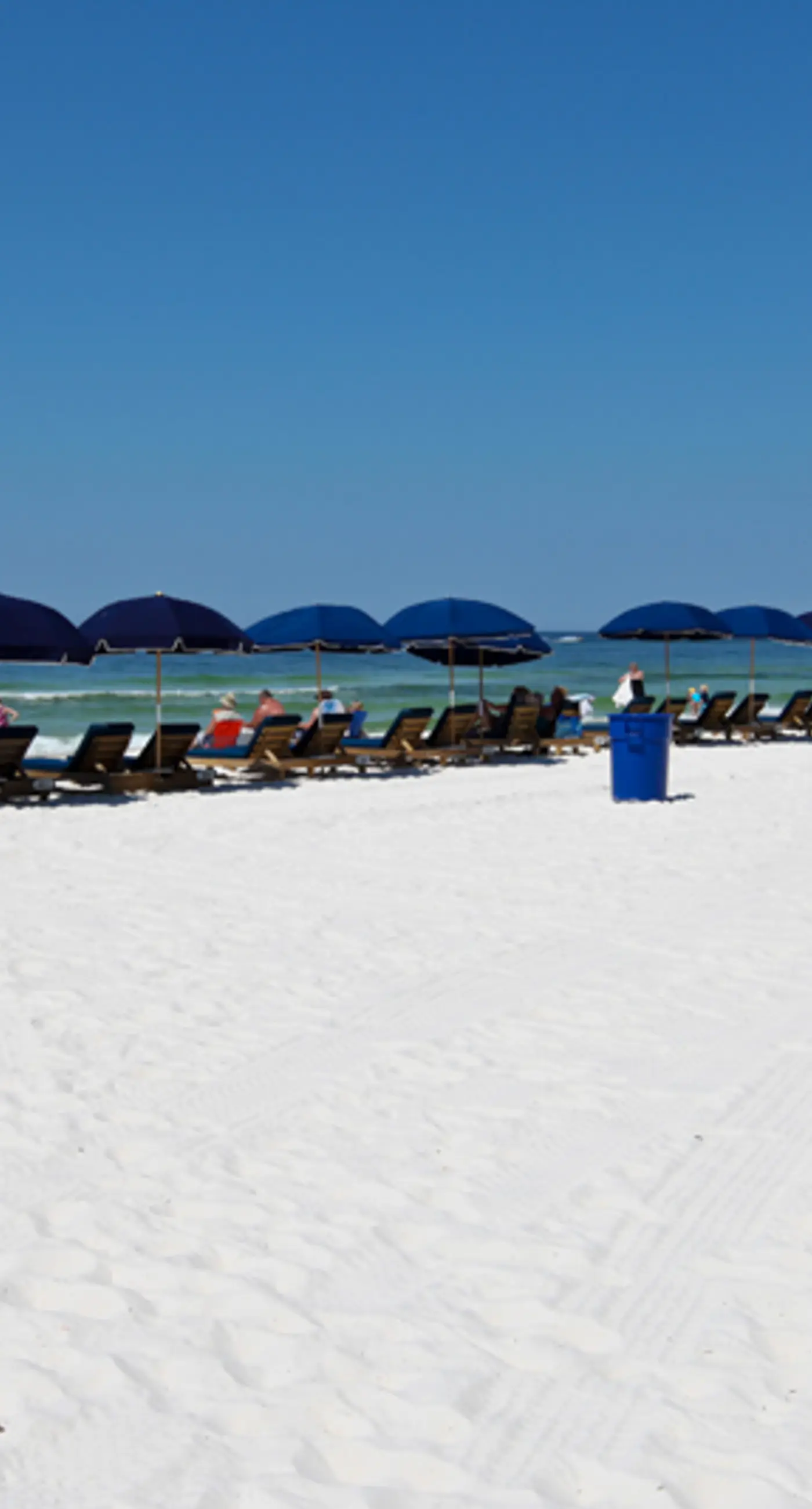 Modern, Gulf-front condo with pool, hot tub & high-speed WiFi