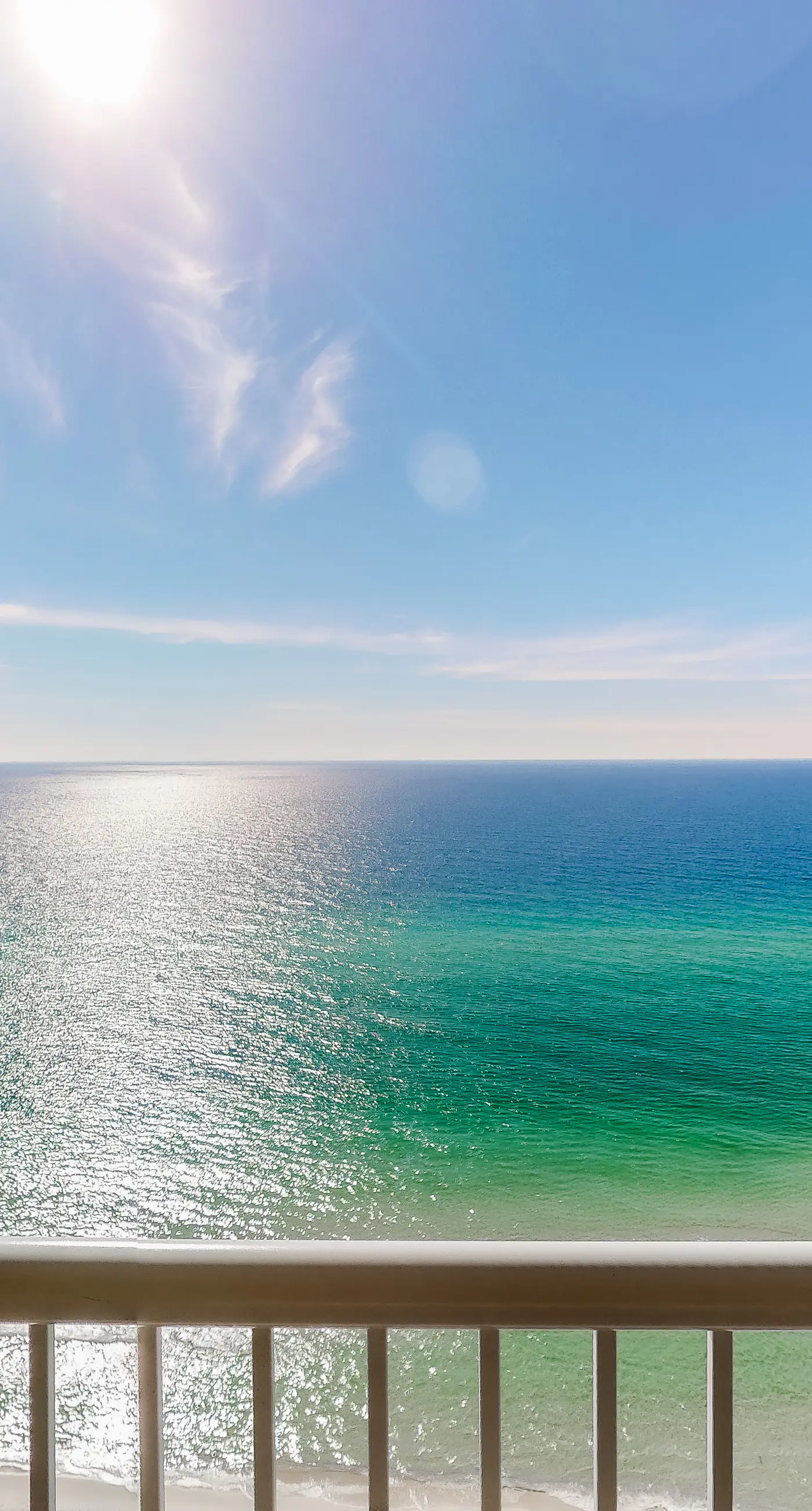 Spacious getaway on the Gulf of Mexico with balcony & beach access