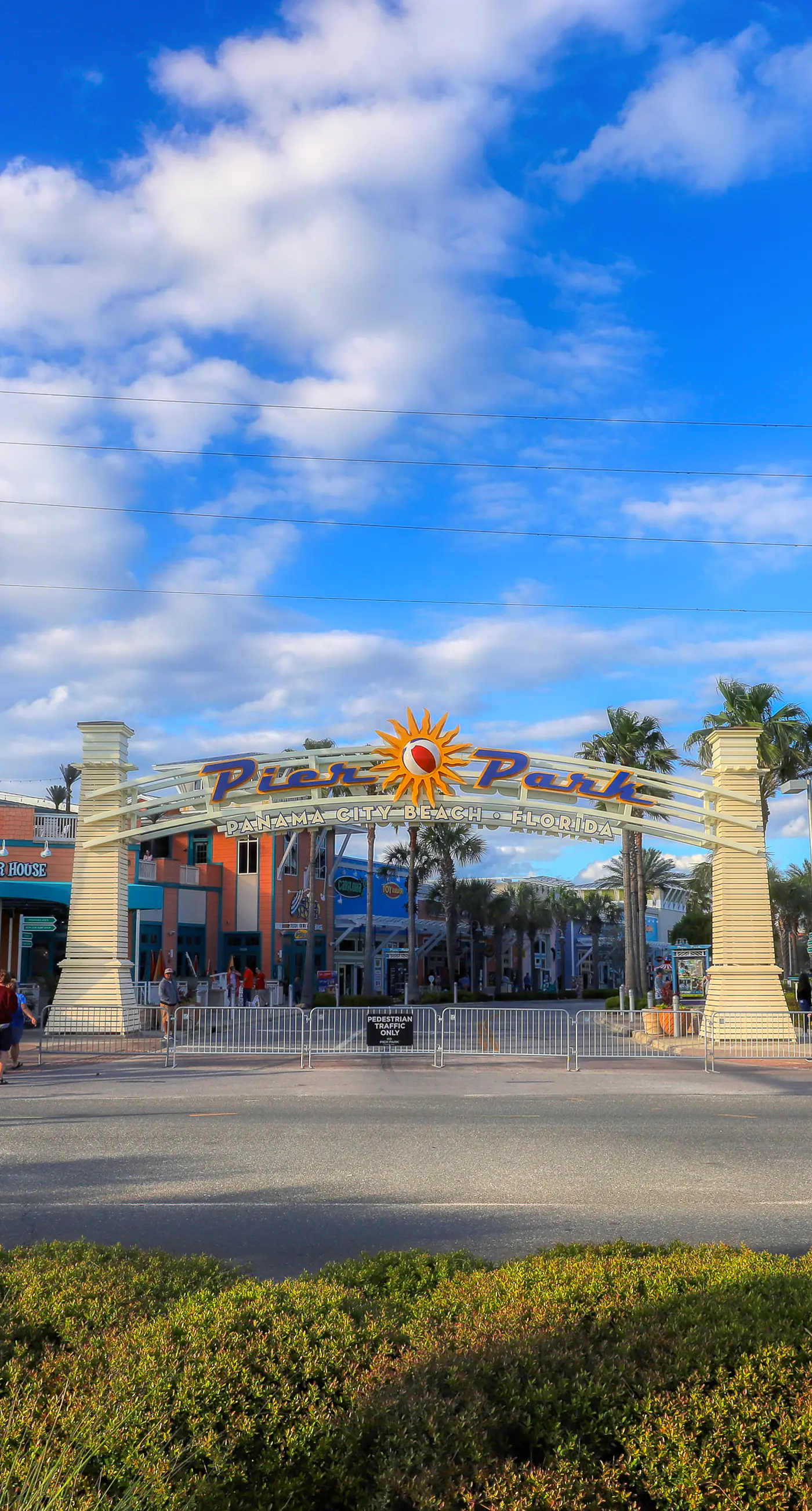 Spacious getaway on the Gulf of Mexico with balcony & beach access