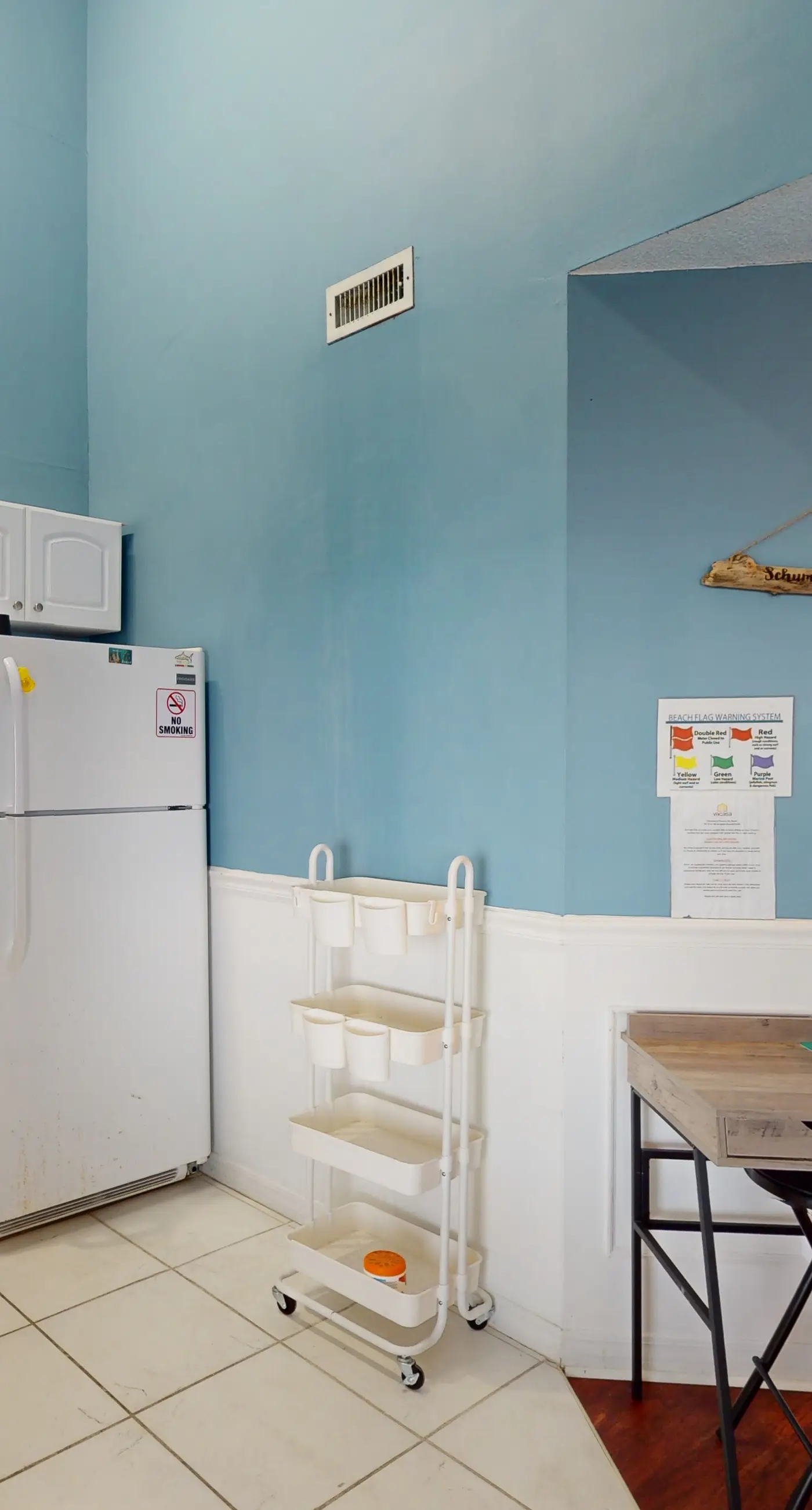 Gulf-view 2-story condo near the beach with porch, streaming, W/D, & central AC