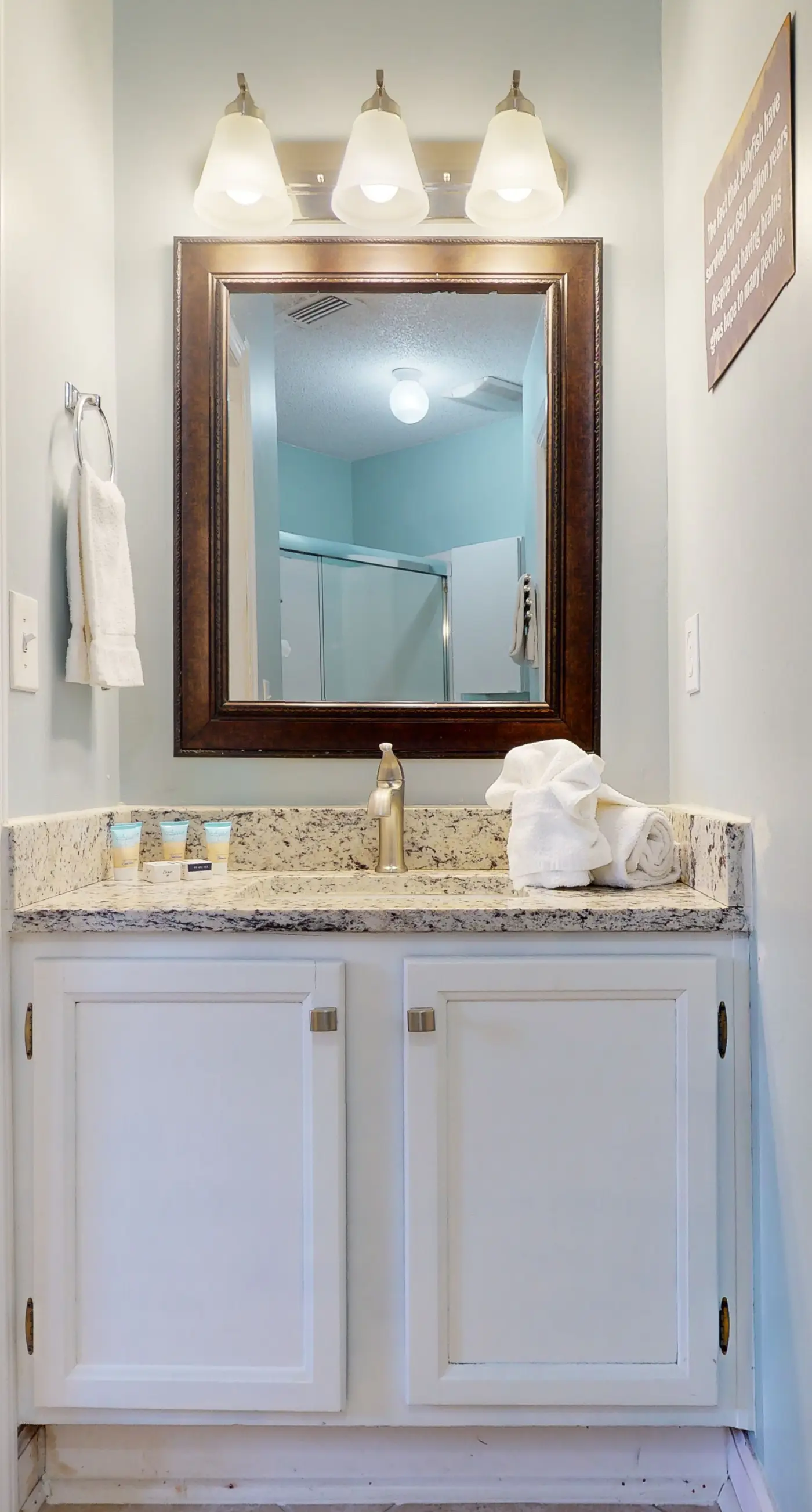 Gulf-view 2-story condo near the beach with porch, streaming, W/D, & central AC