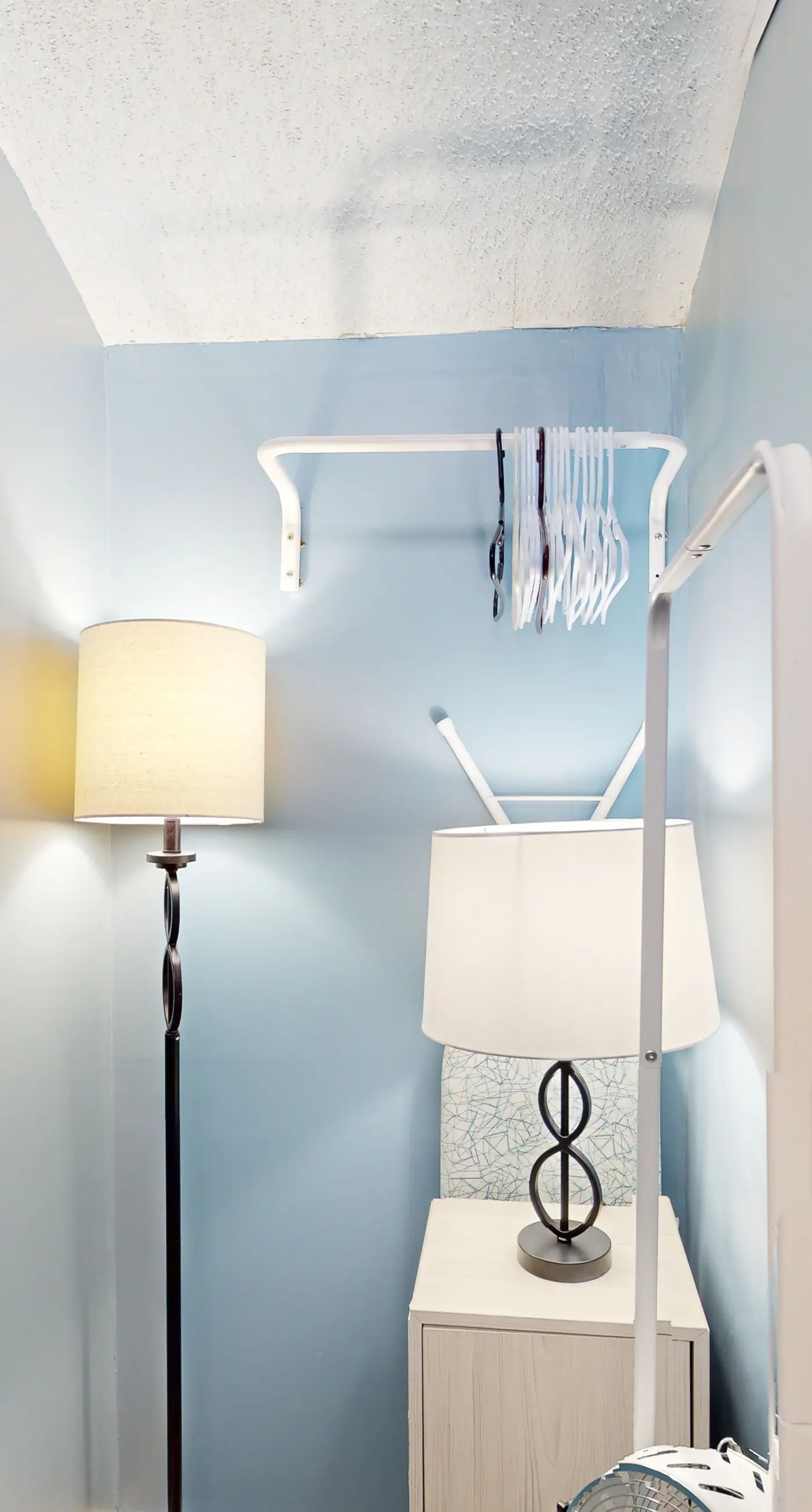 Gulf-view 2-story condo near the beach with porch, streaming, W/D, & central AC