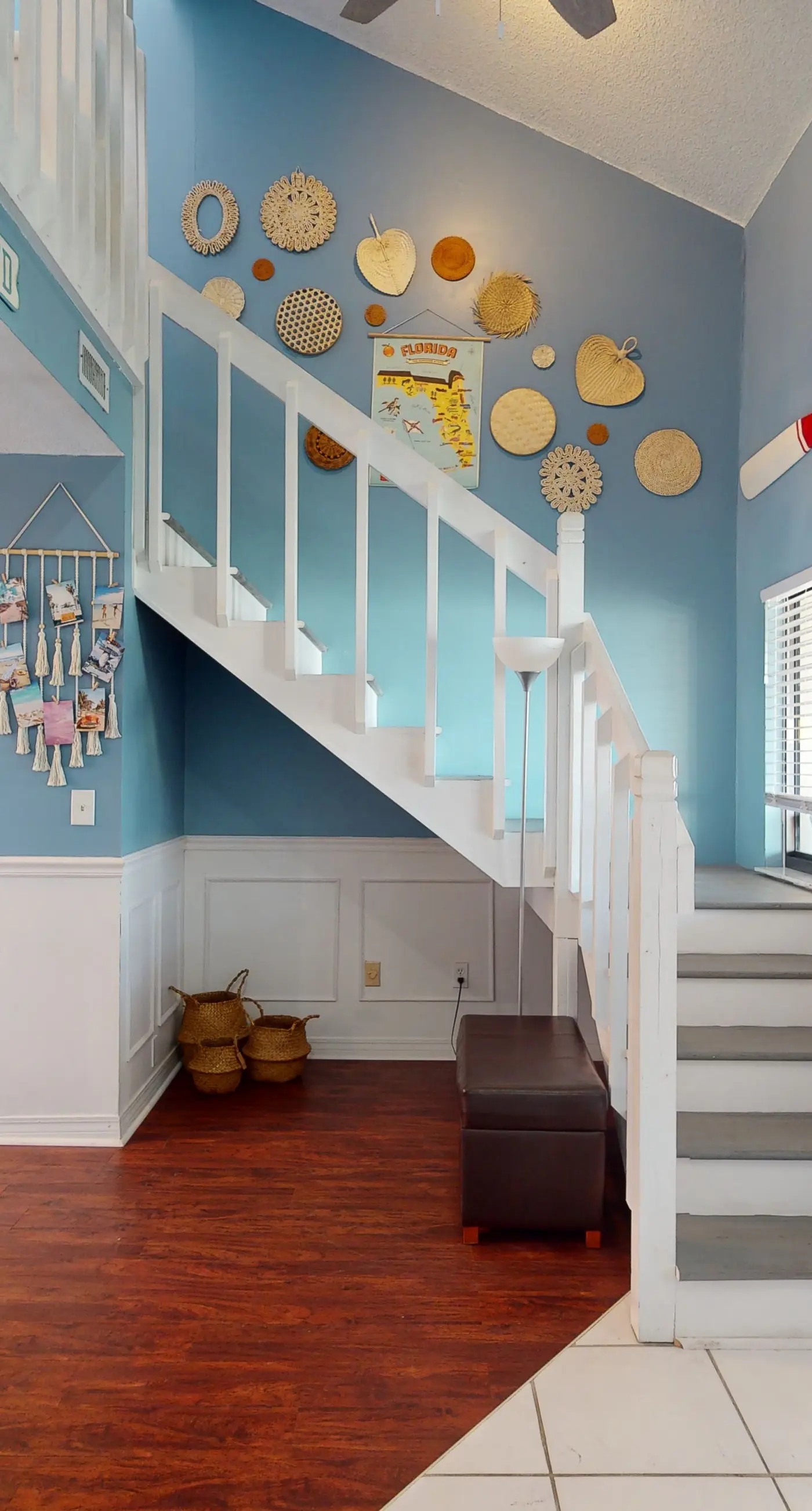 Gulf-view 2-story condo near the beach with porch, streaming, W/D, & central AC