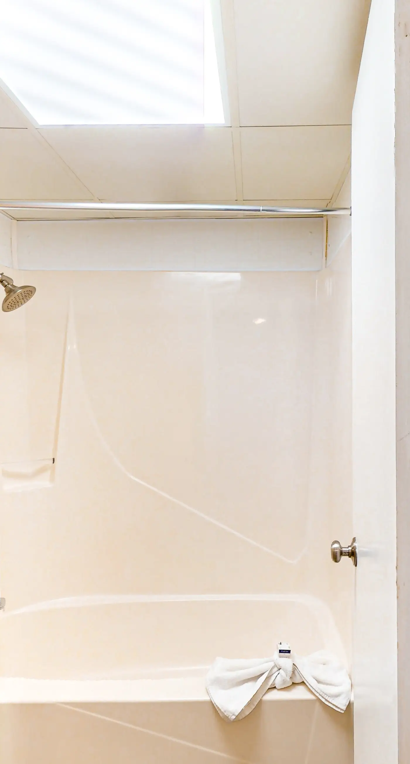 Beautiful beachfront condo with private balcony and shared pool