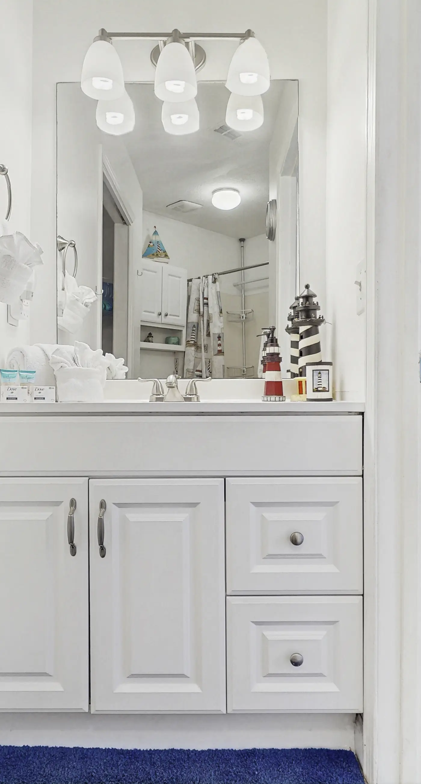 Peaceful studio beach condo with shared pool & full W/D