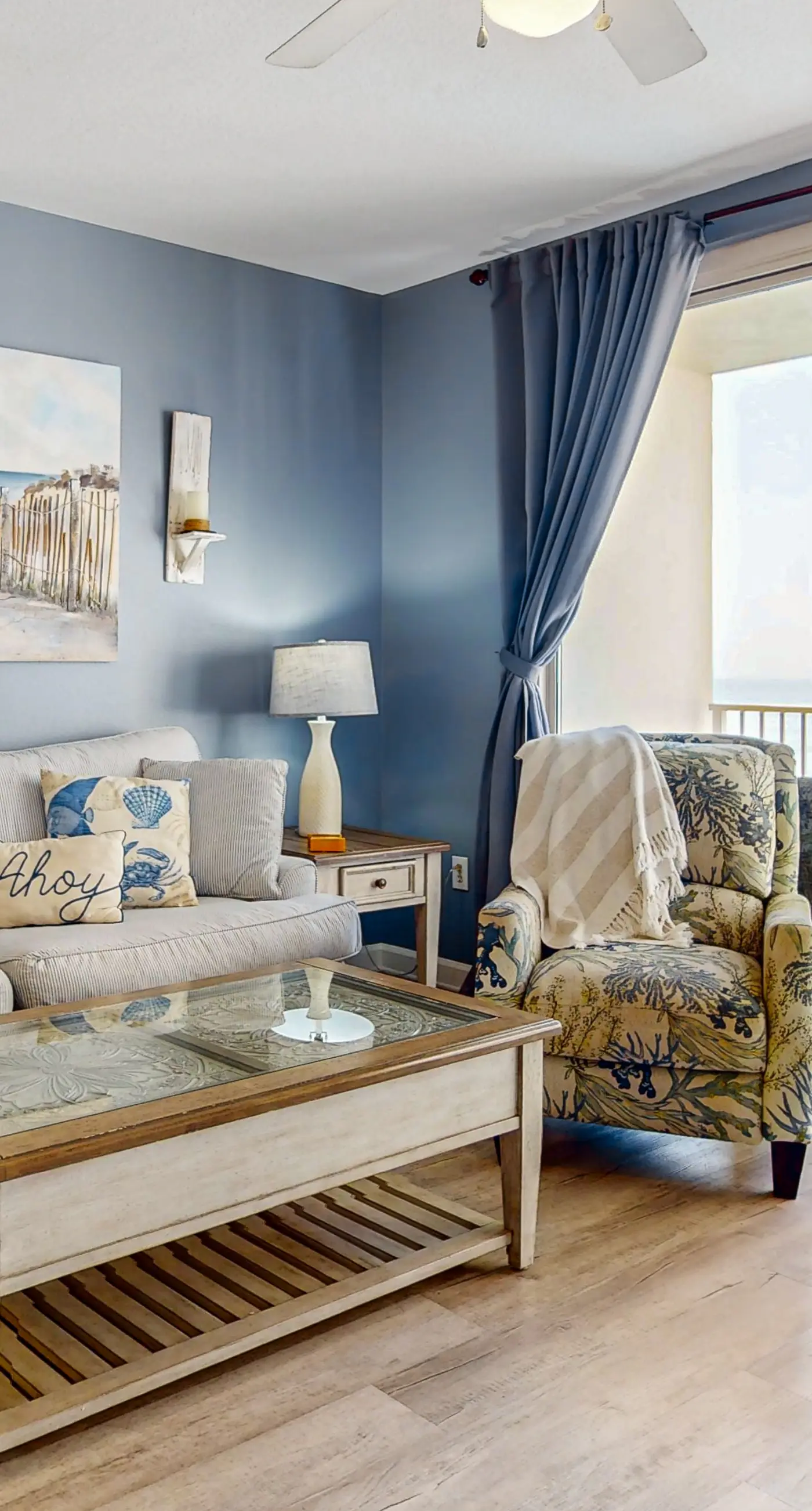 Beachfront condo with pool, hot tub, terrific beach views, & balcony