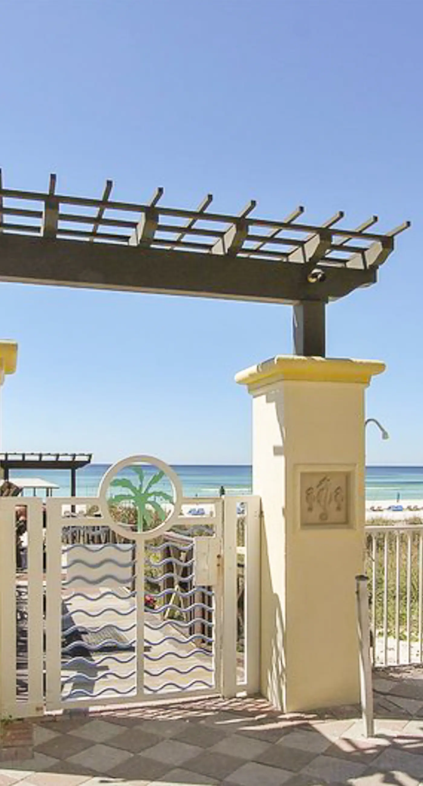 Beachfront condo with amazing Gulf views, balcony, pools, hot tubs, gym, & sauna