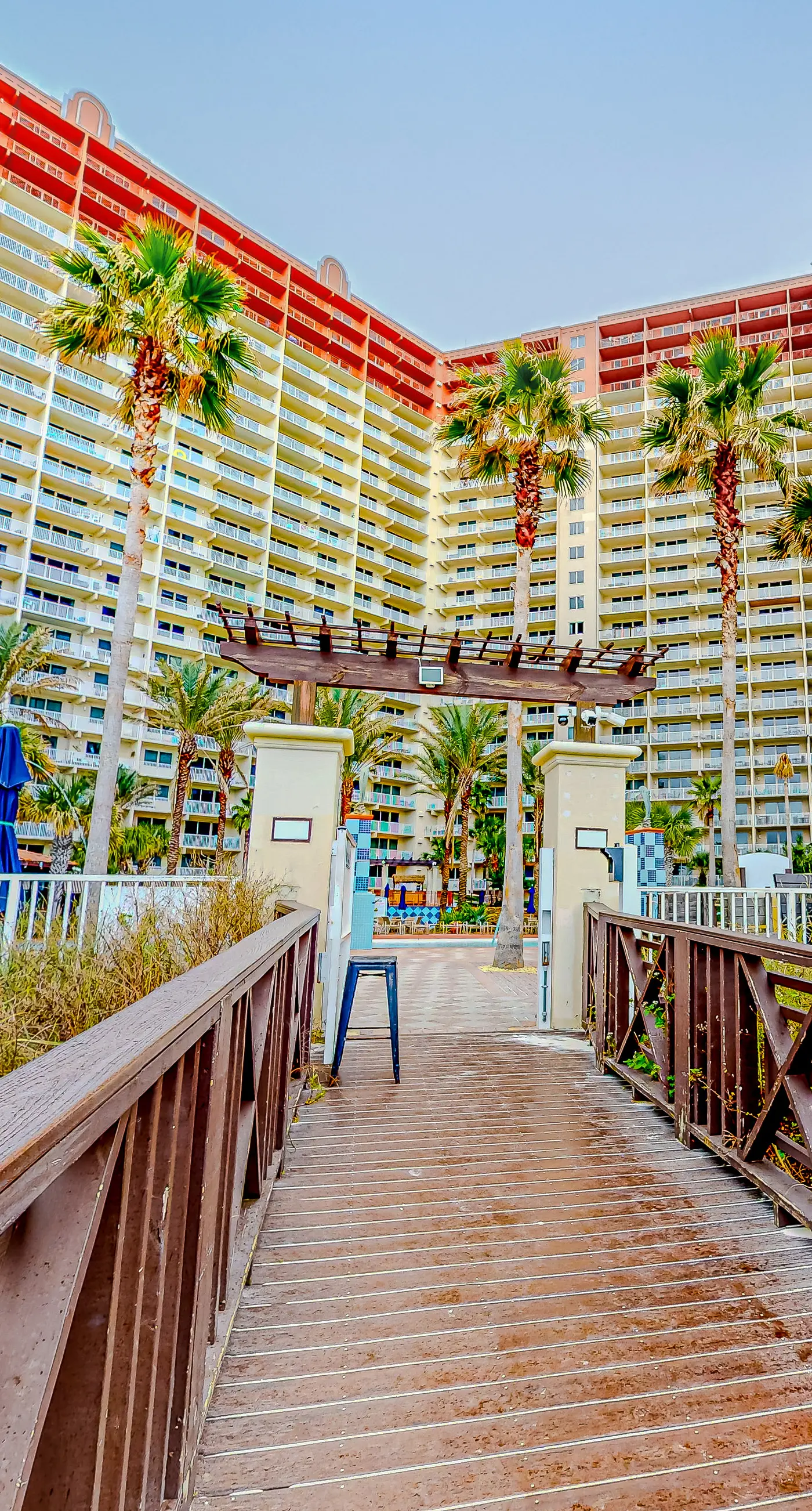 Gulf-front condo with sweeping views, pools, hot tubs, & easy beach