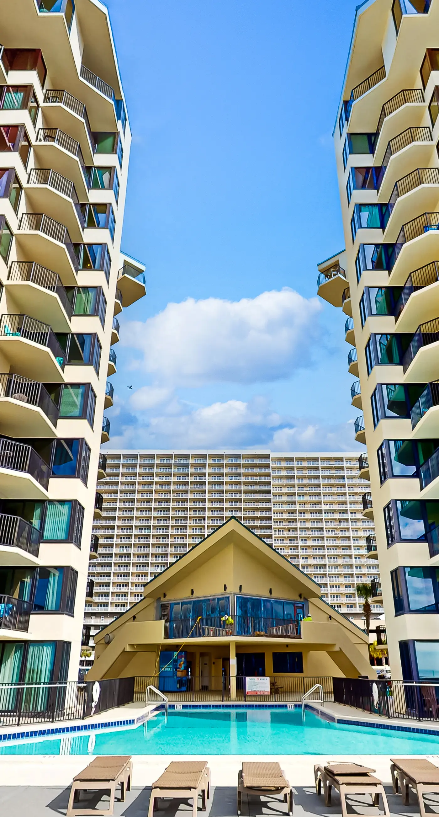 Incredible beachfront getaway with views, pools, & tennis - Snowbirds welcome