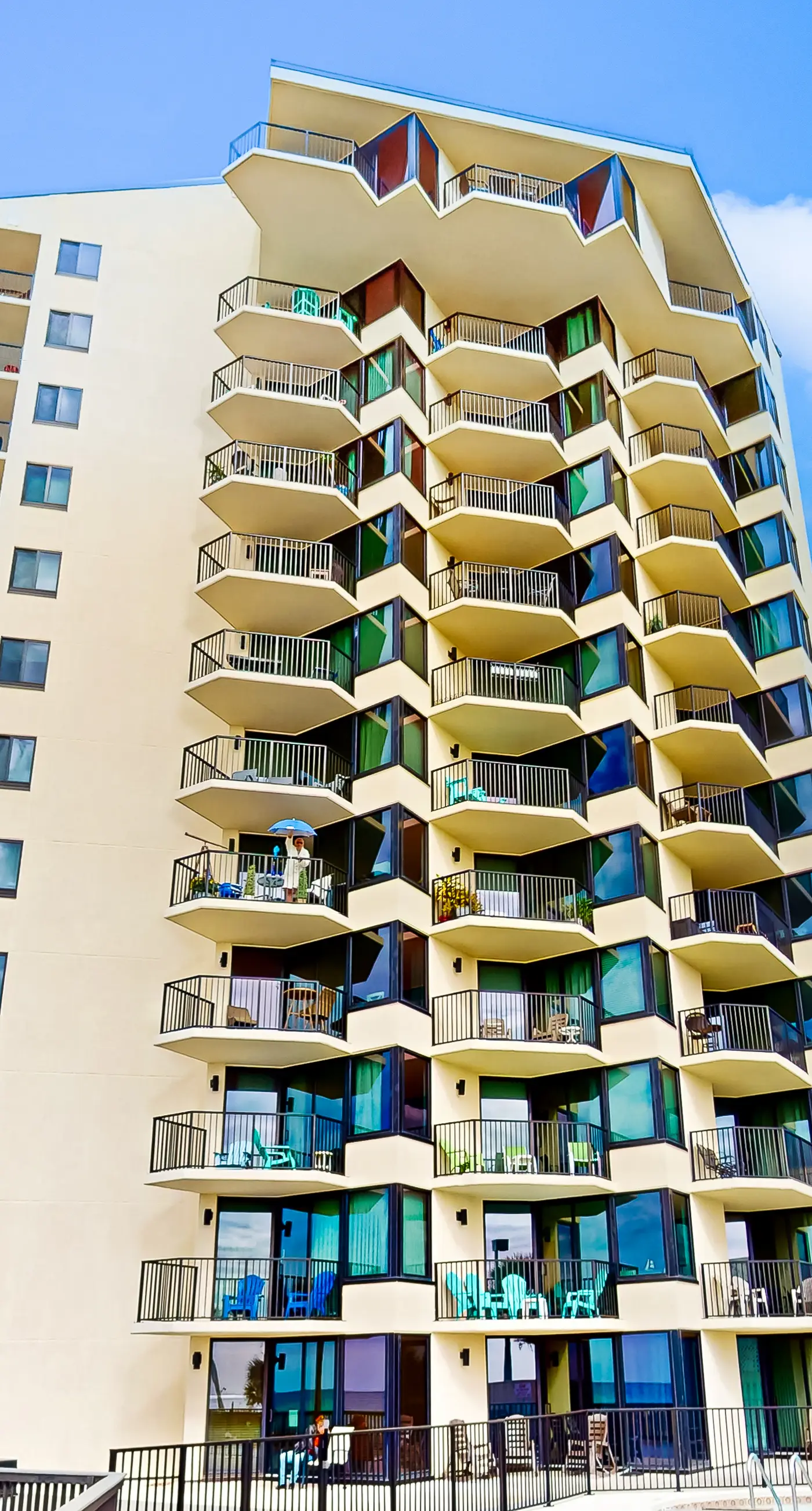 Incredible beachfront getaway with views, pools, & tennis - Snowbirds welcome