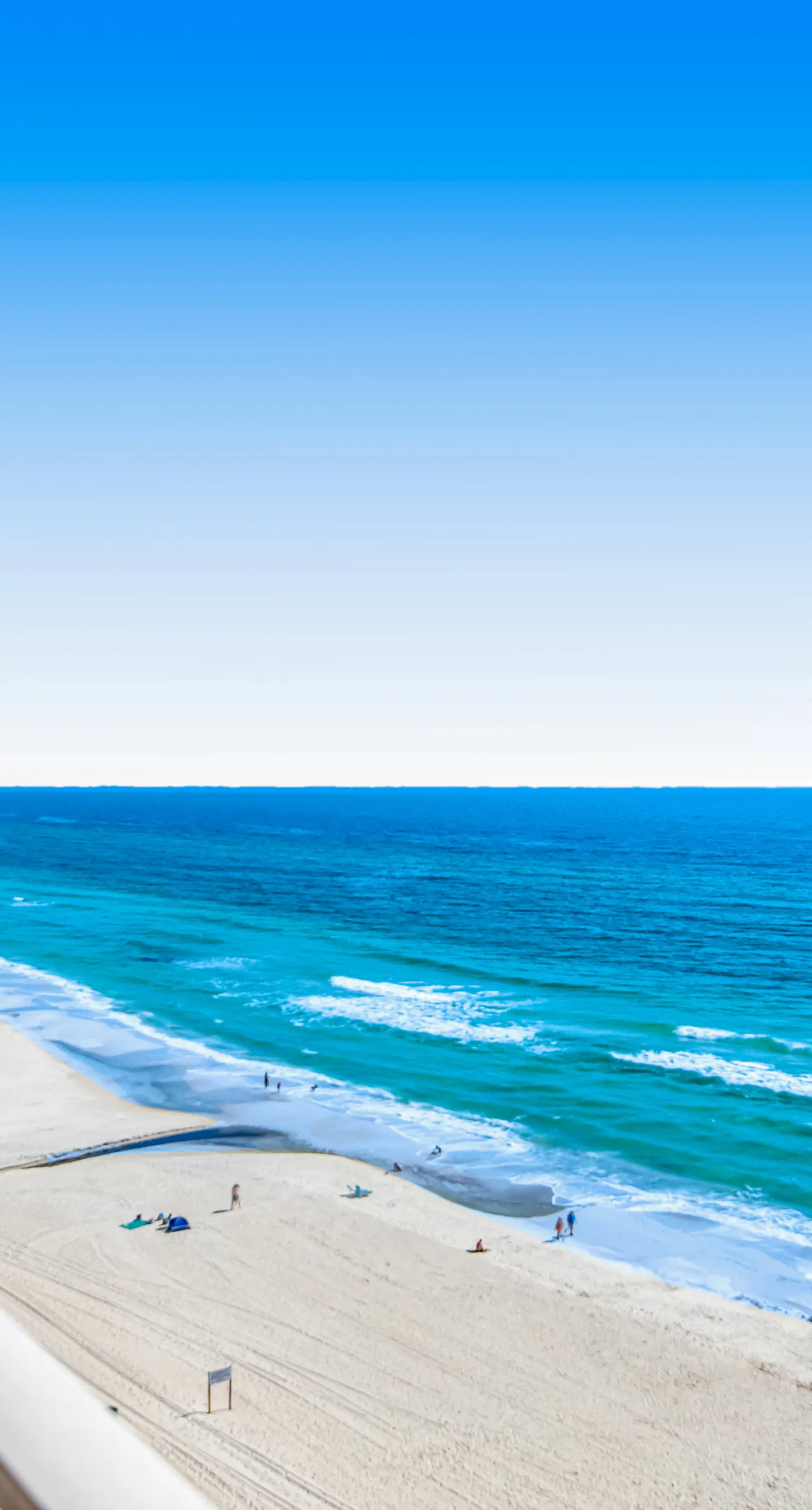 Ocean and breachfront condo with pool, gym, hot tub - walk to the beach