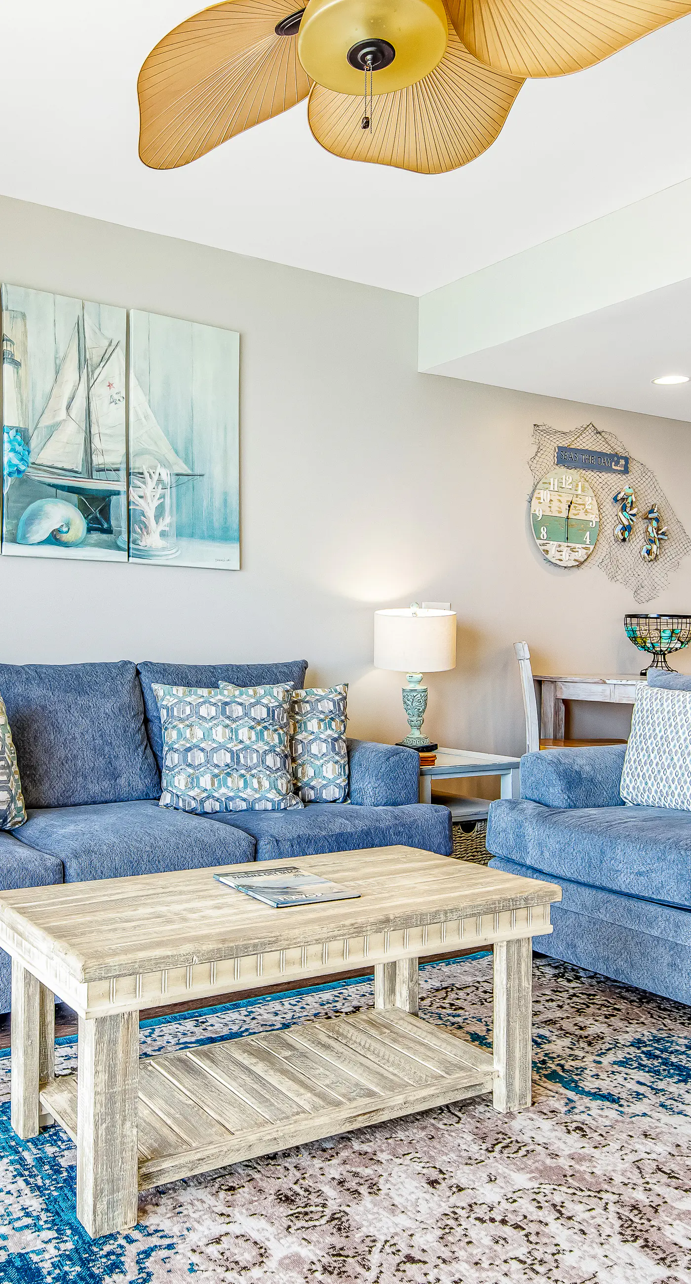 Ocean and breachfront condo with pool, gym, hot tub - walk to the beach