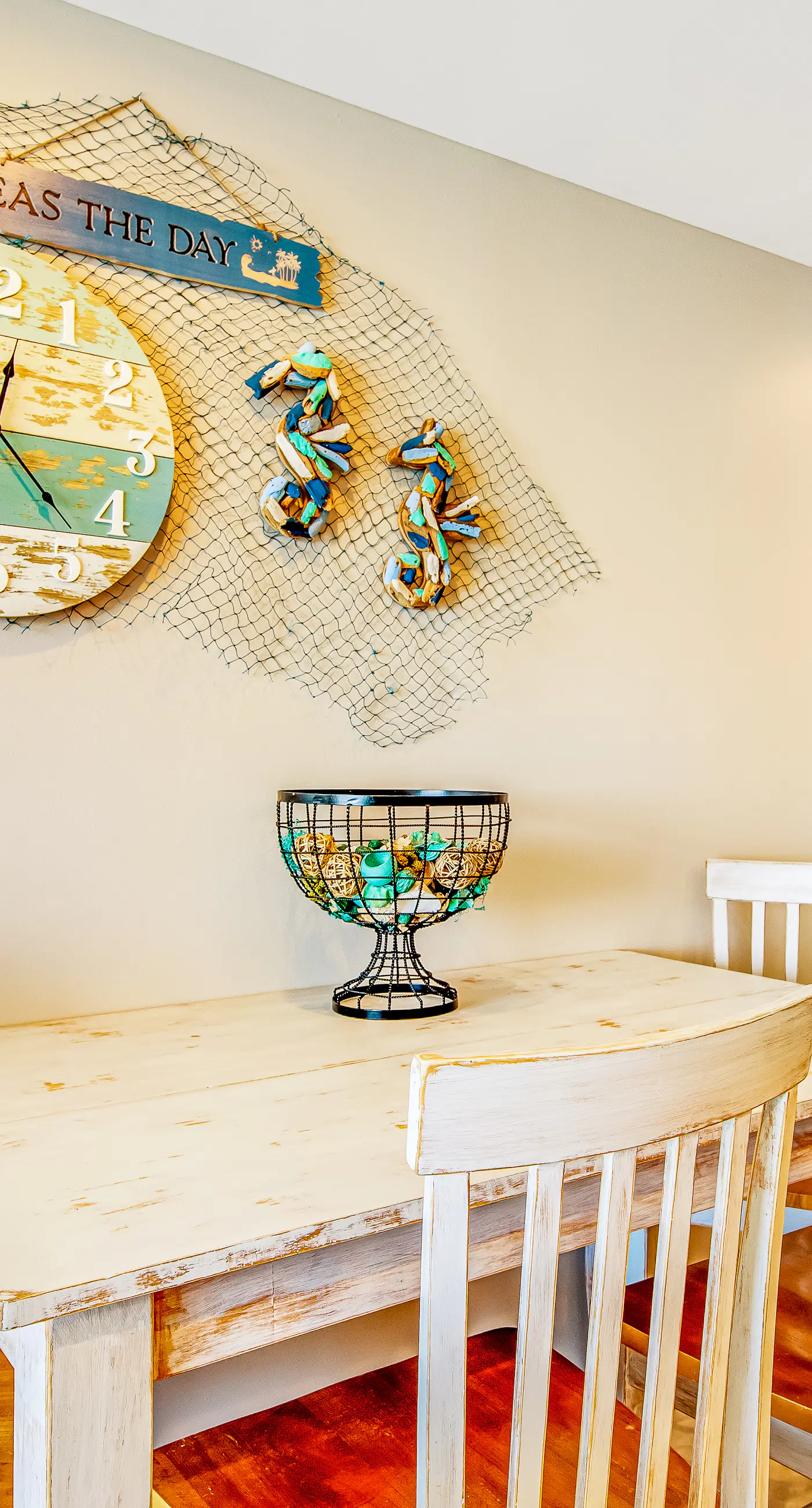 Ocean and breachfront condo with pool, gym, hot tub - walk to the beach